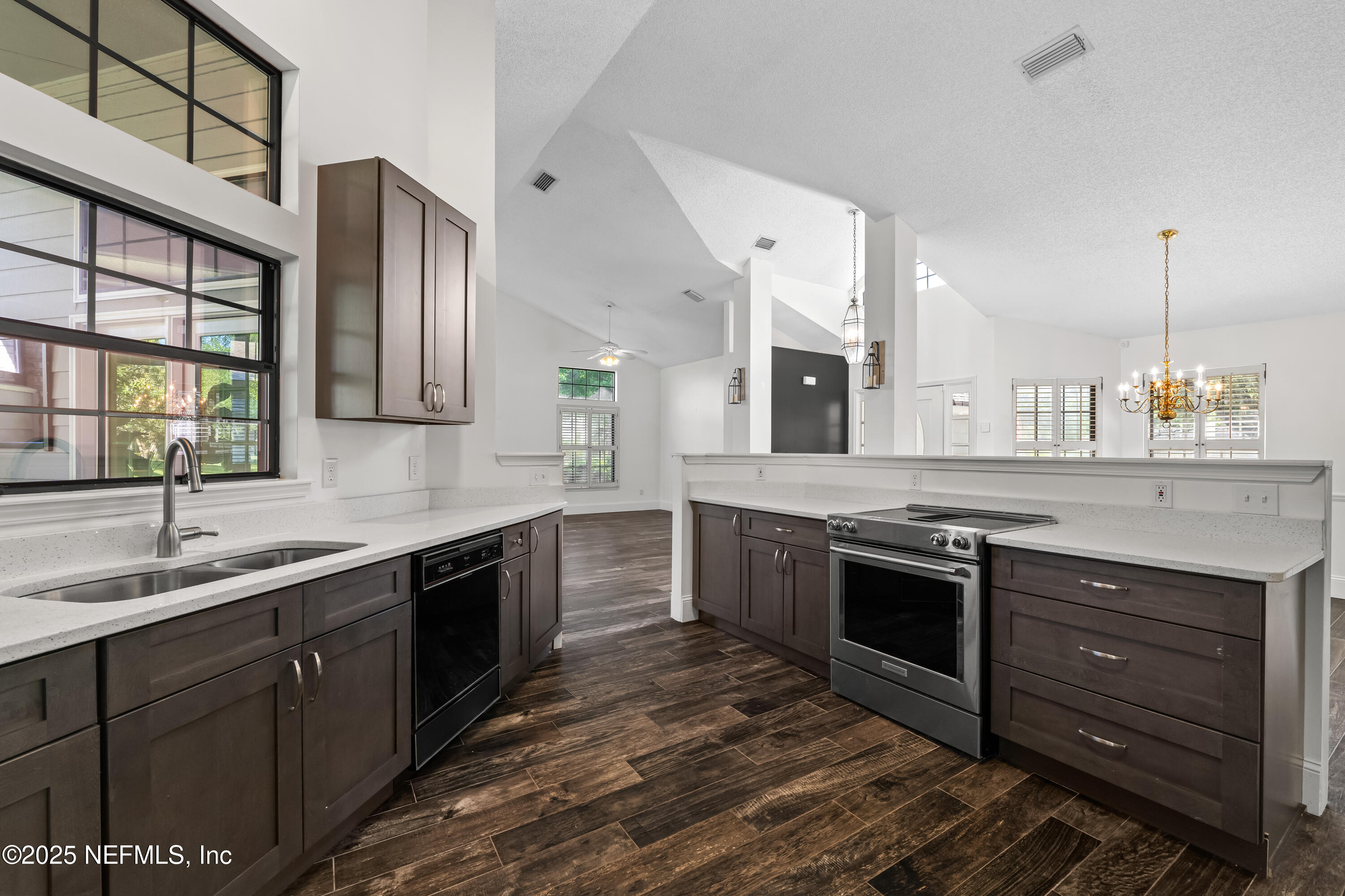 3709 BORDEN Lane
