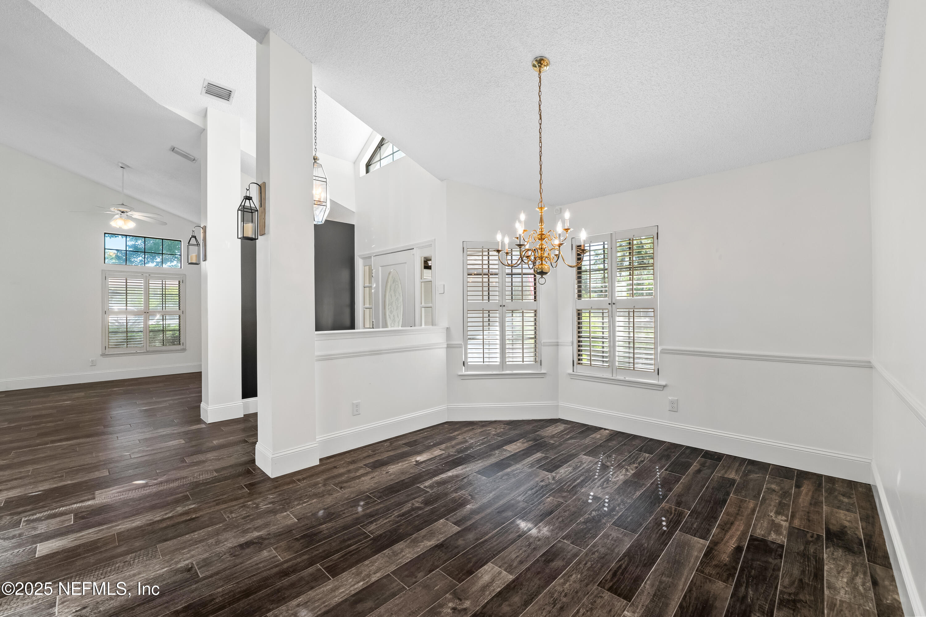 3709 BORDEN Lane