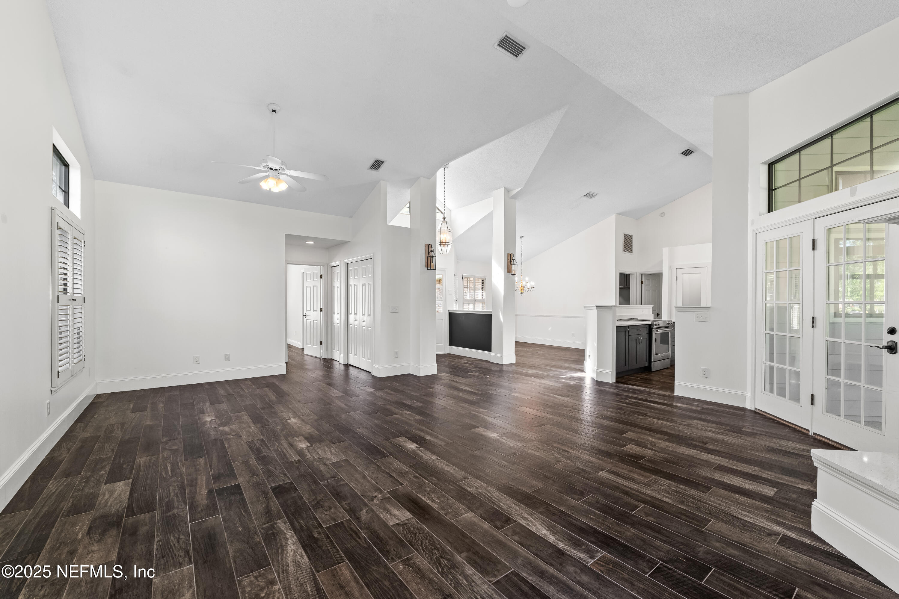 3709 BORDEN Lane