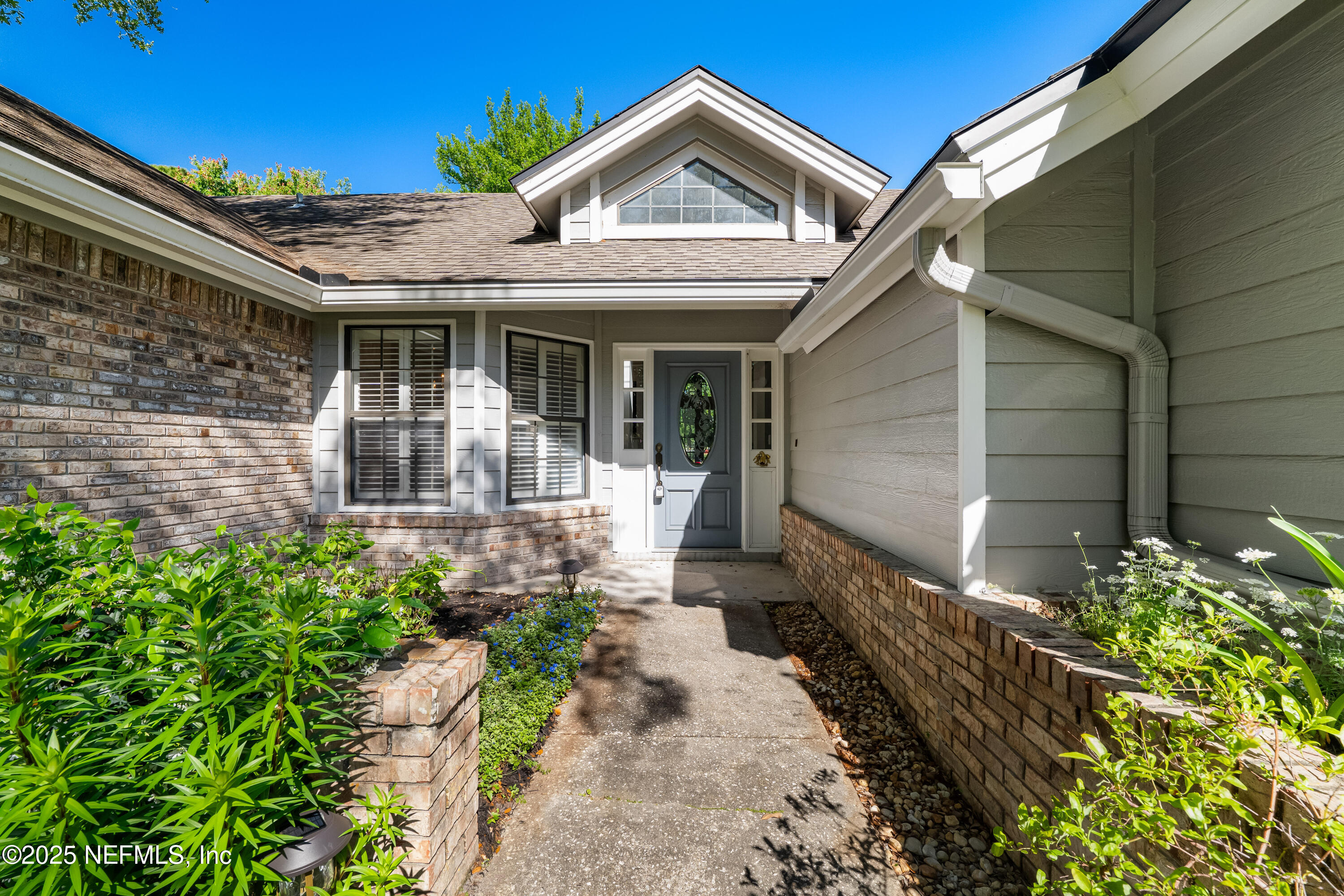 3709 BORDEN Lane