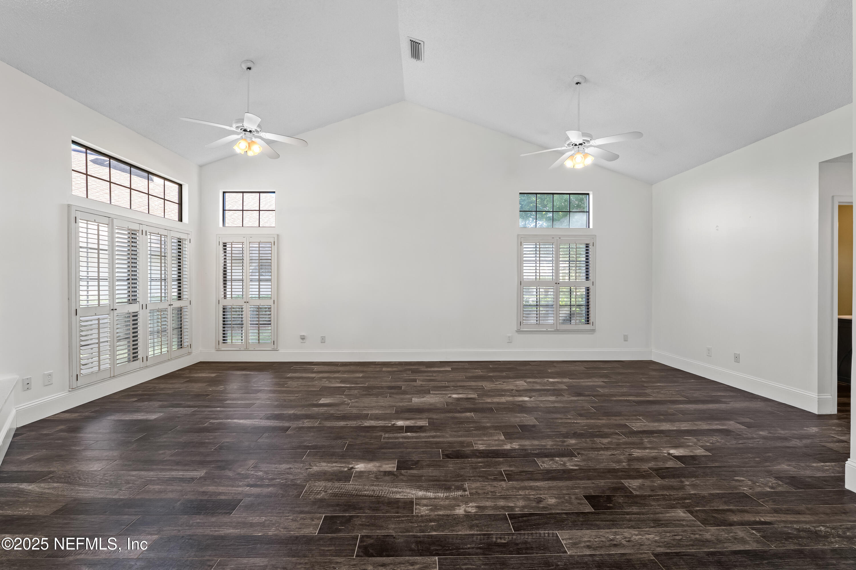3709 BORDEN Lane