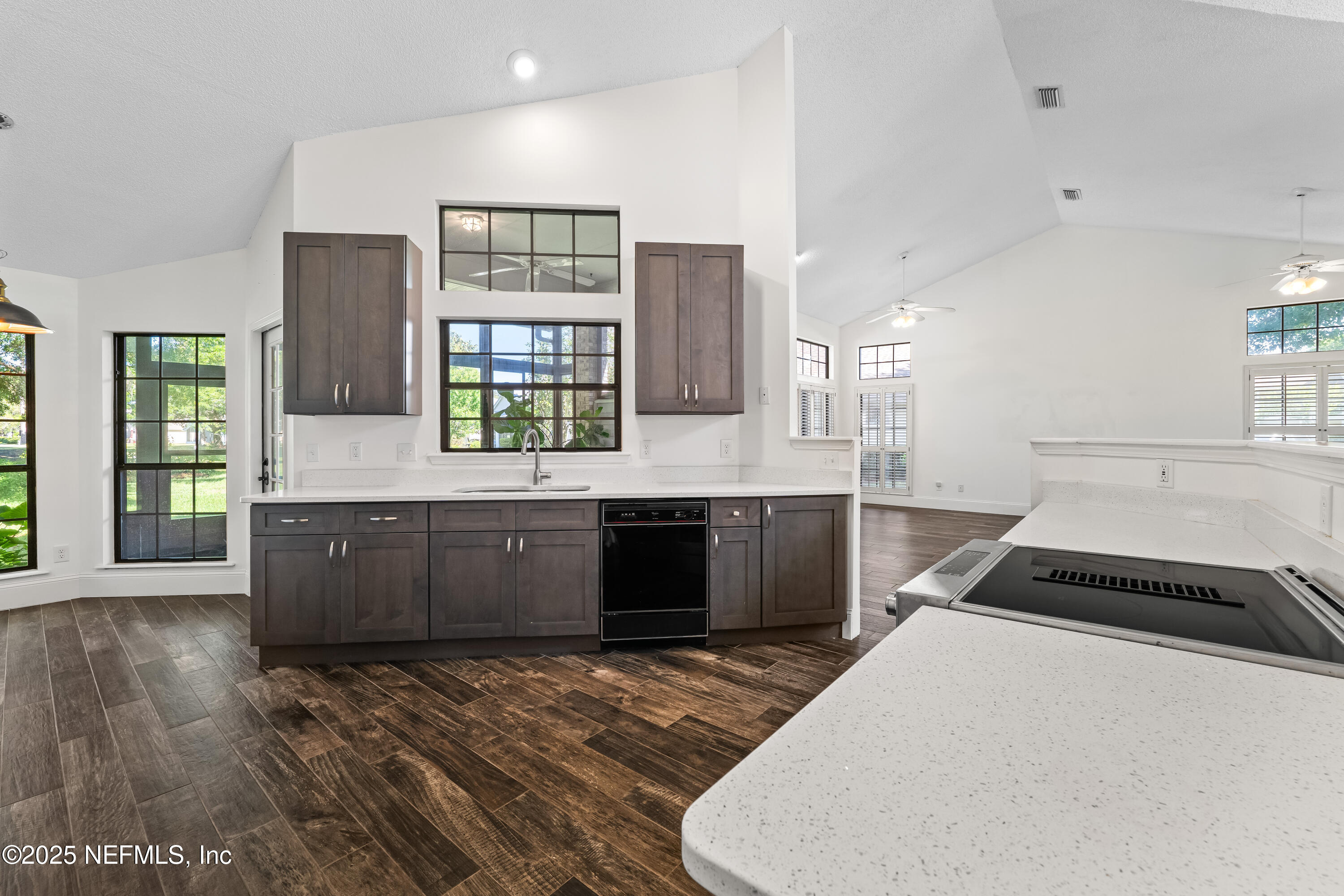 3709 BORDEN Lane