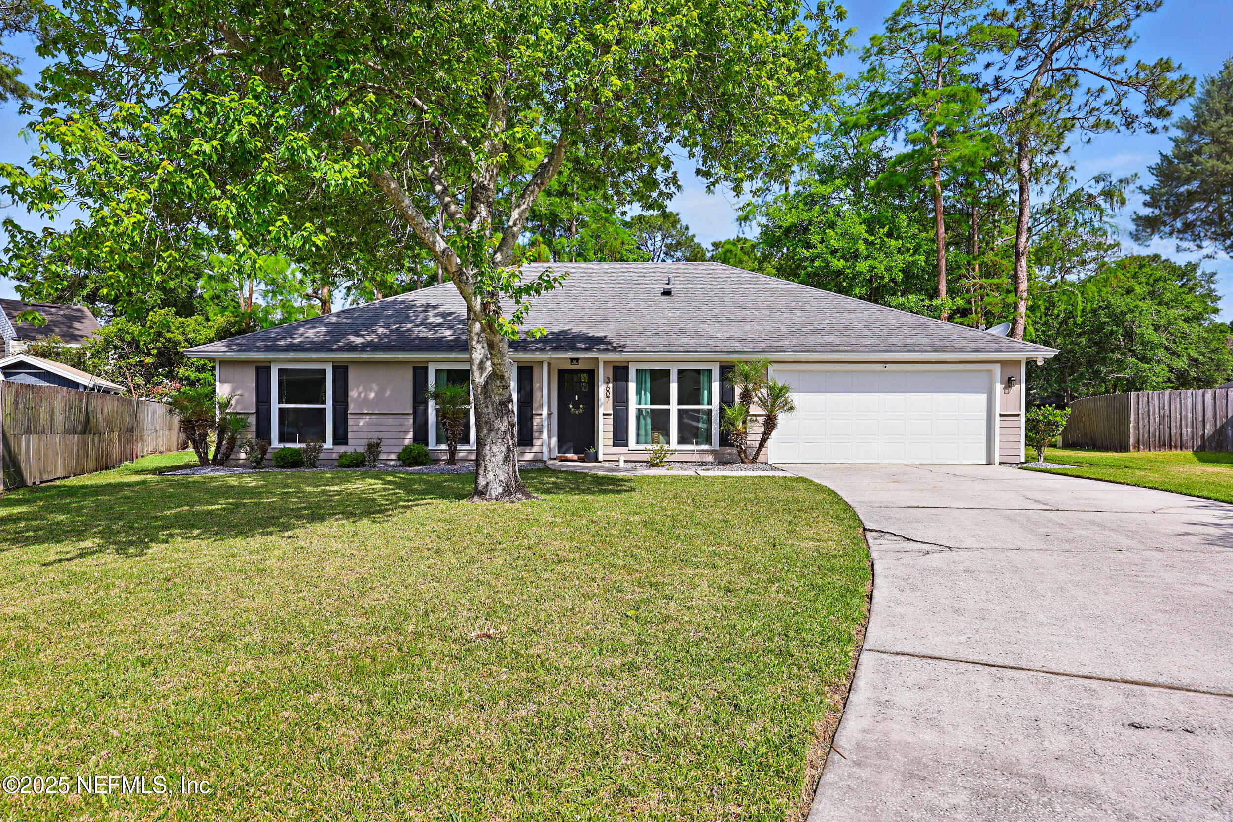 3607 CAMERON CROSSING Drive