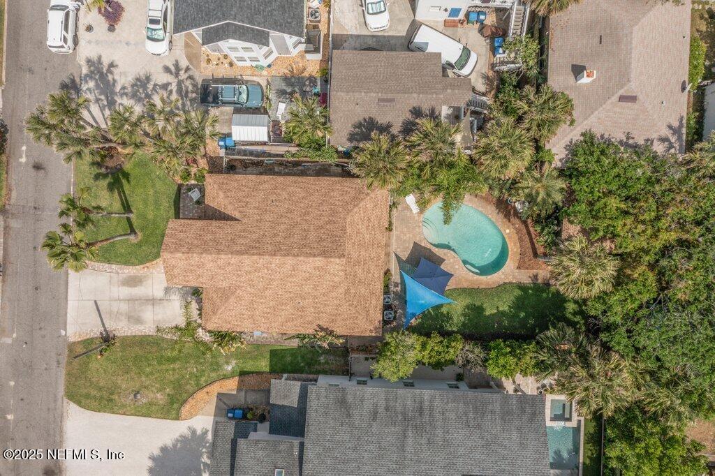 207 MYRTLE Street