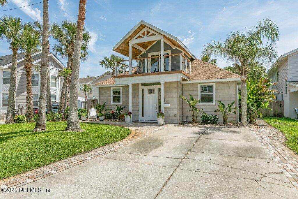 207 MYRTLE Street