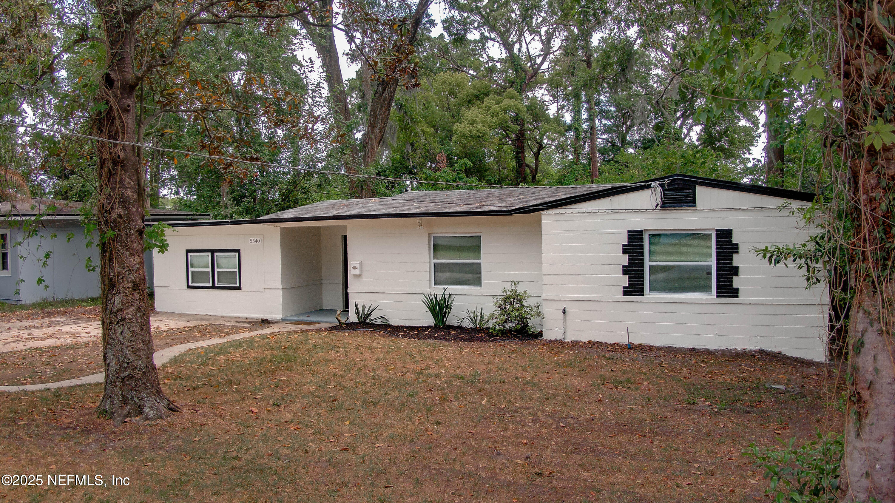 5540 WINDERMERE Drive