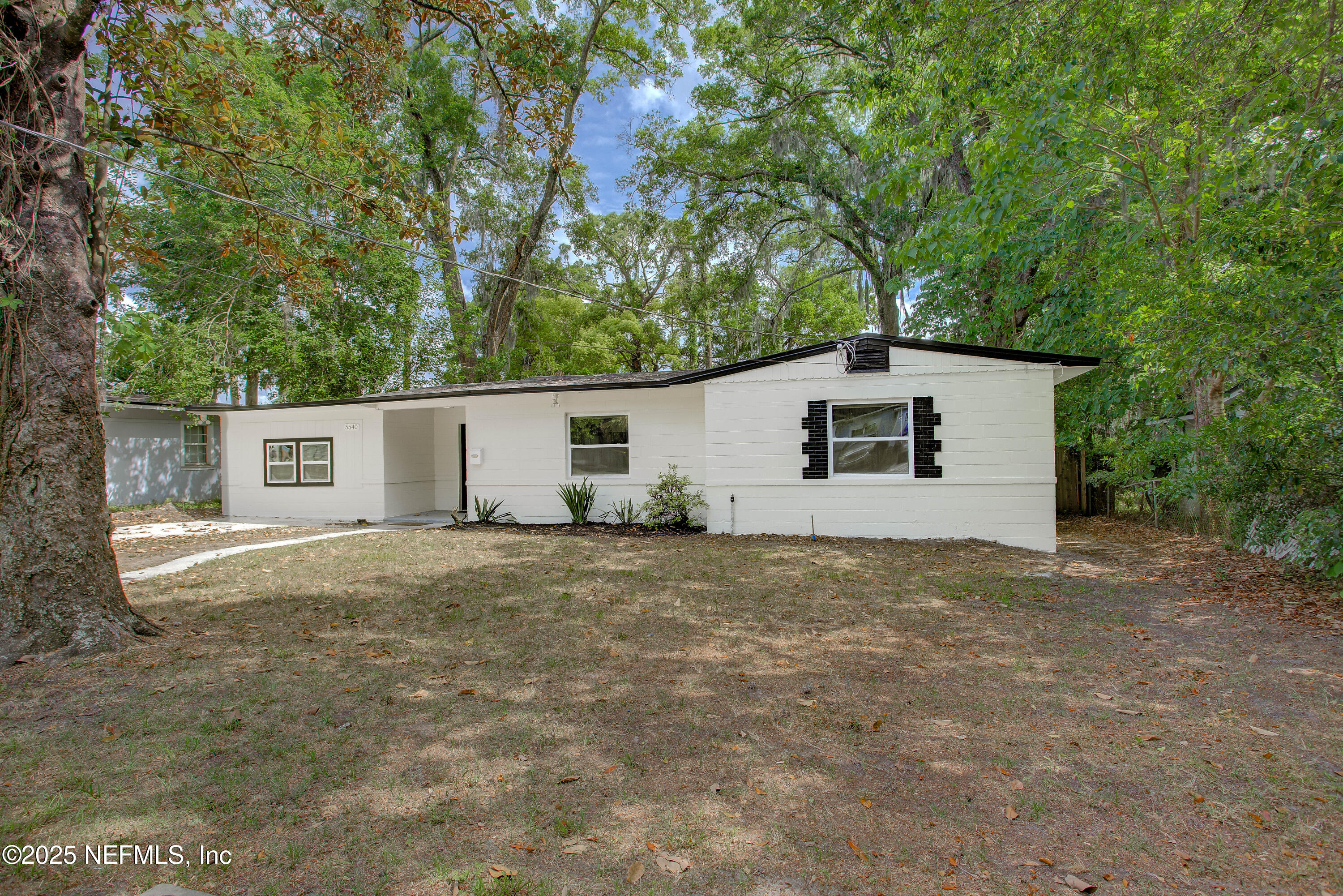 5540 WINDERMERE Drive