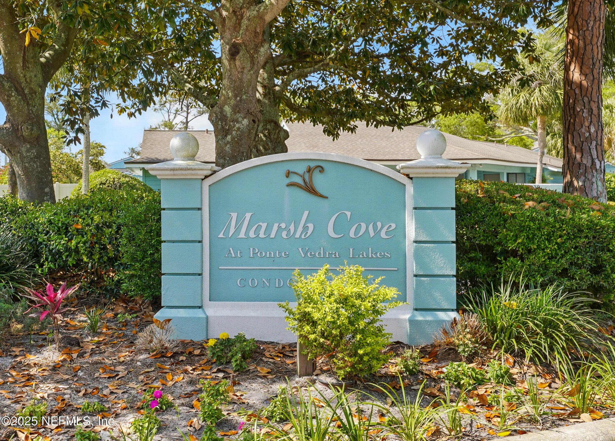 501 MARSH COVE Lane