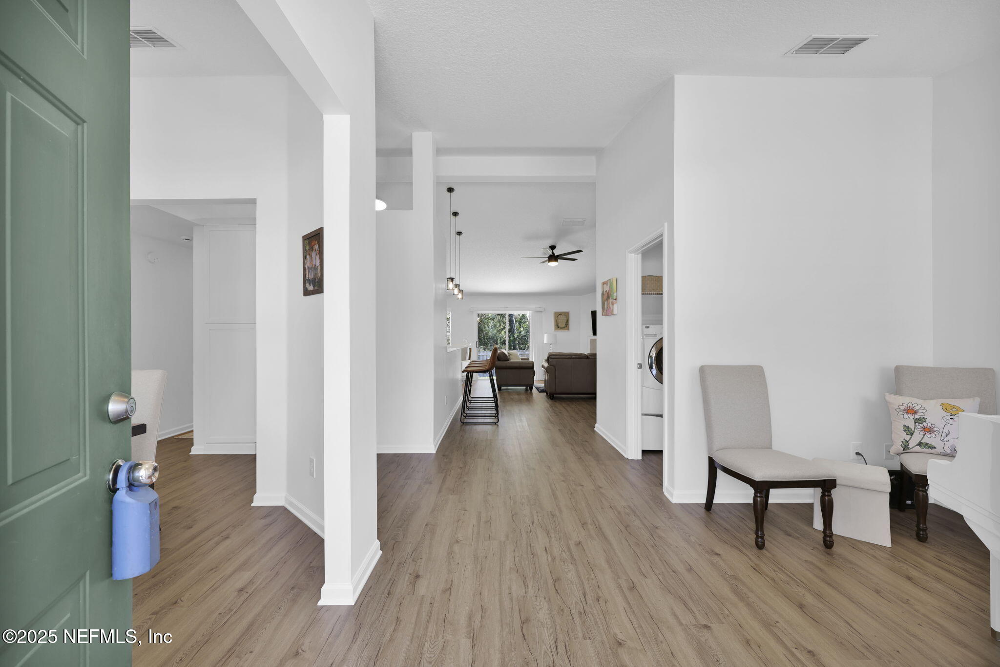 2533 CARRIAGE LAMP Drive