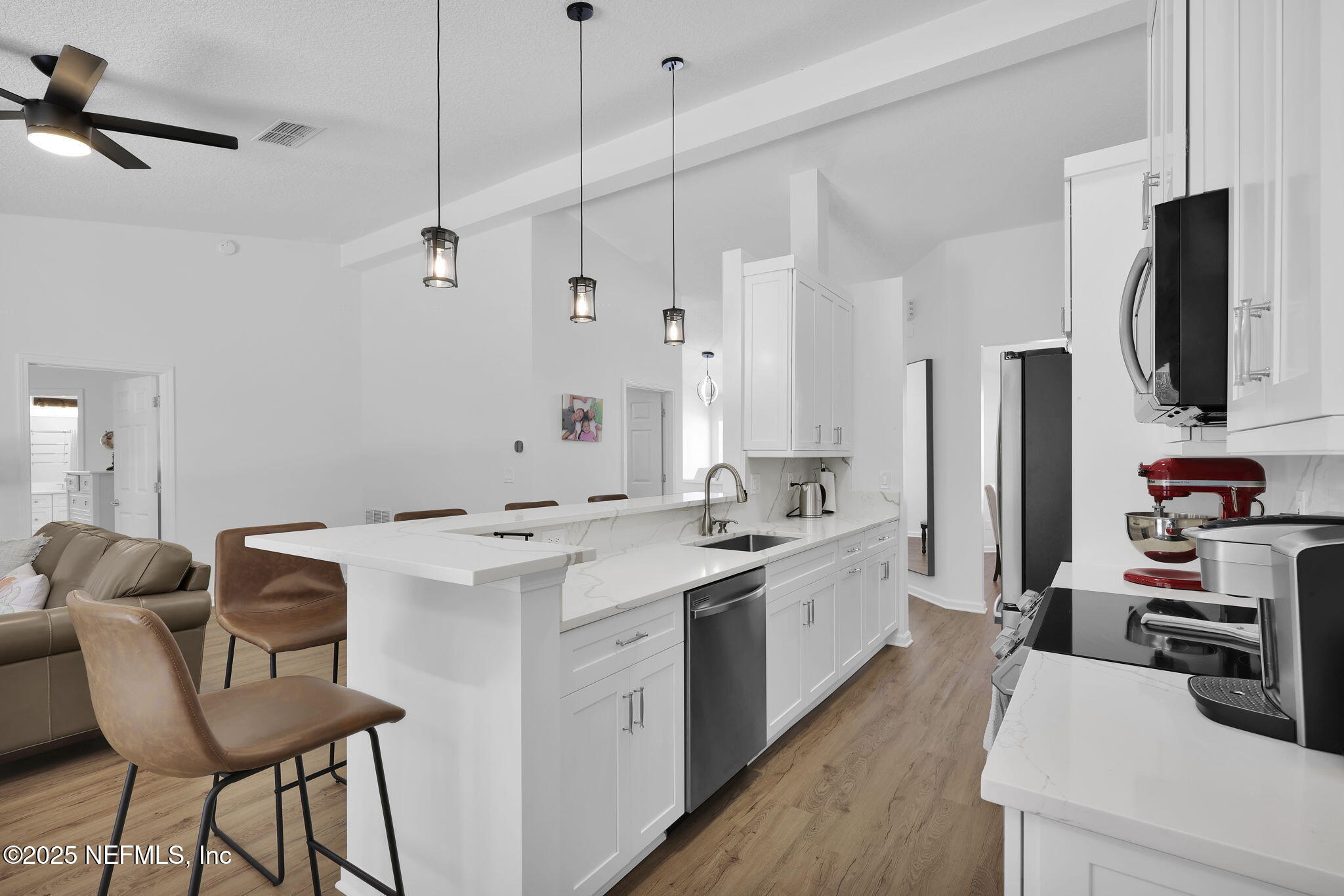 2533 CARRIAGE LAMP Drive