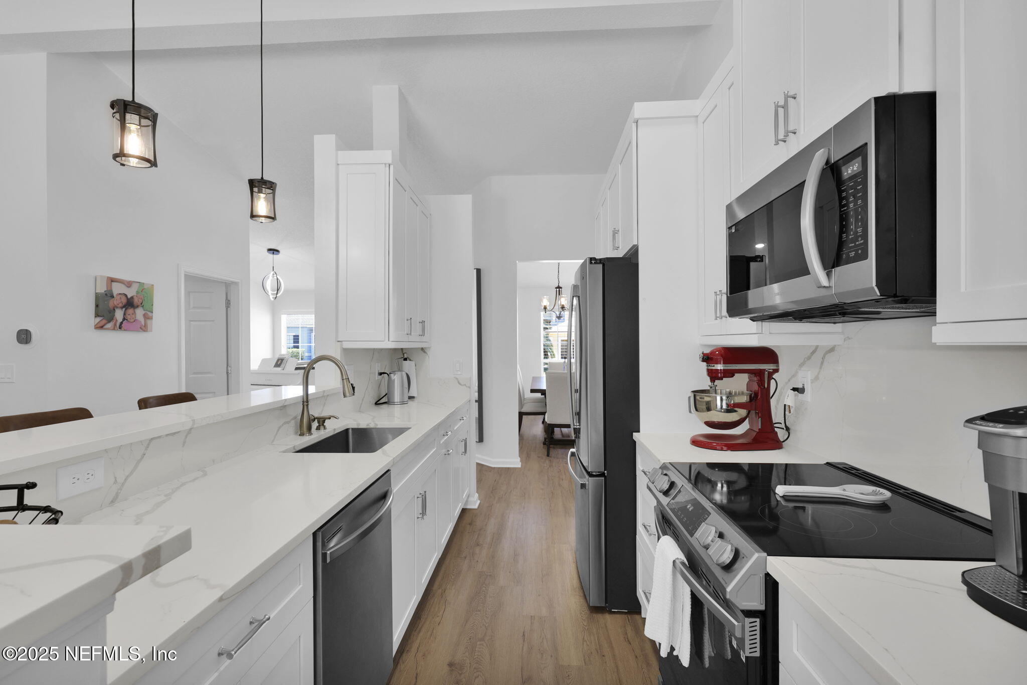 2533 CARRIAGE LAMP Drive