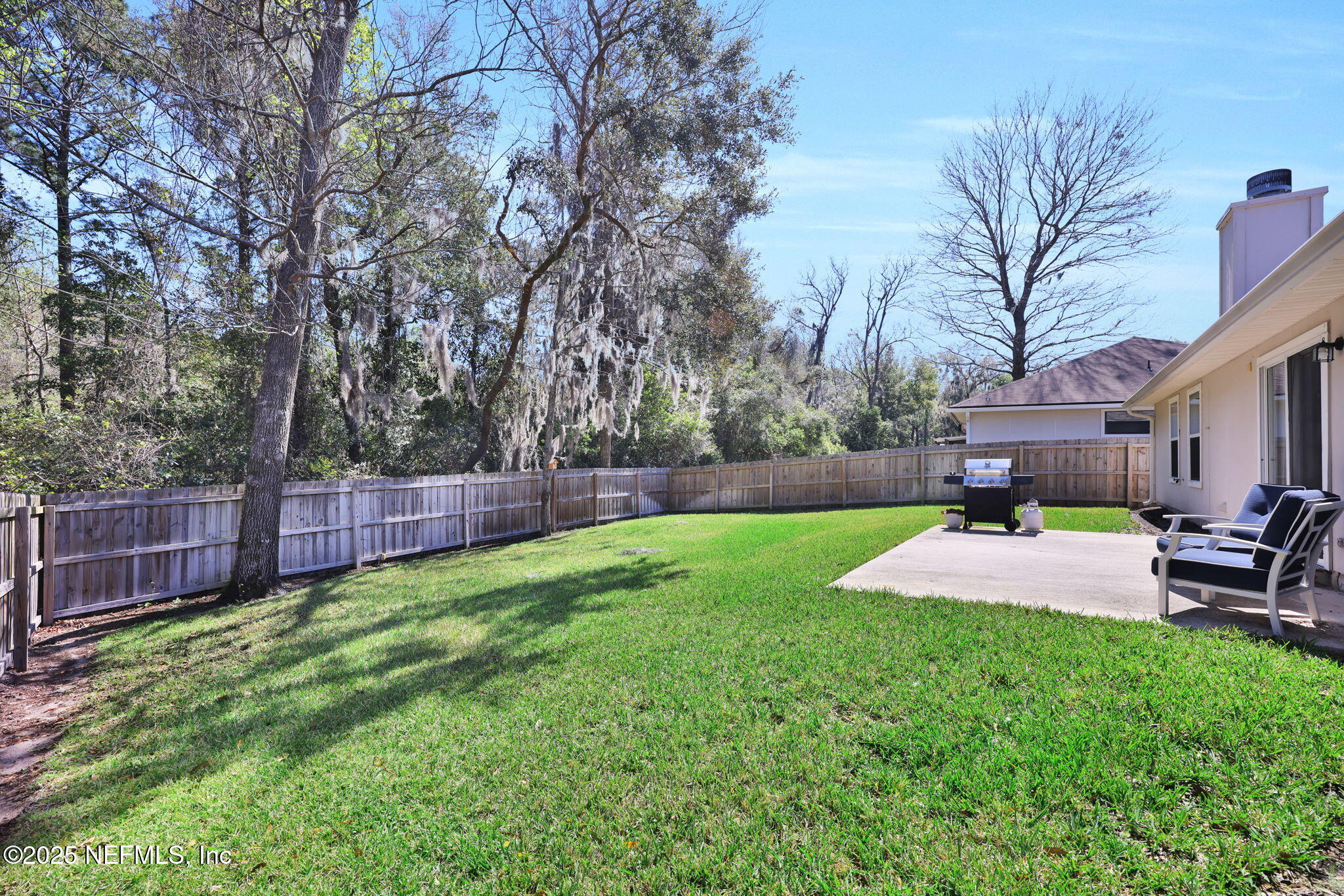 2533 CARRIAGE LAMP Drive