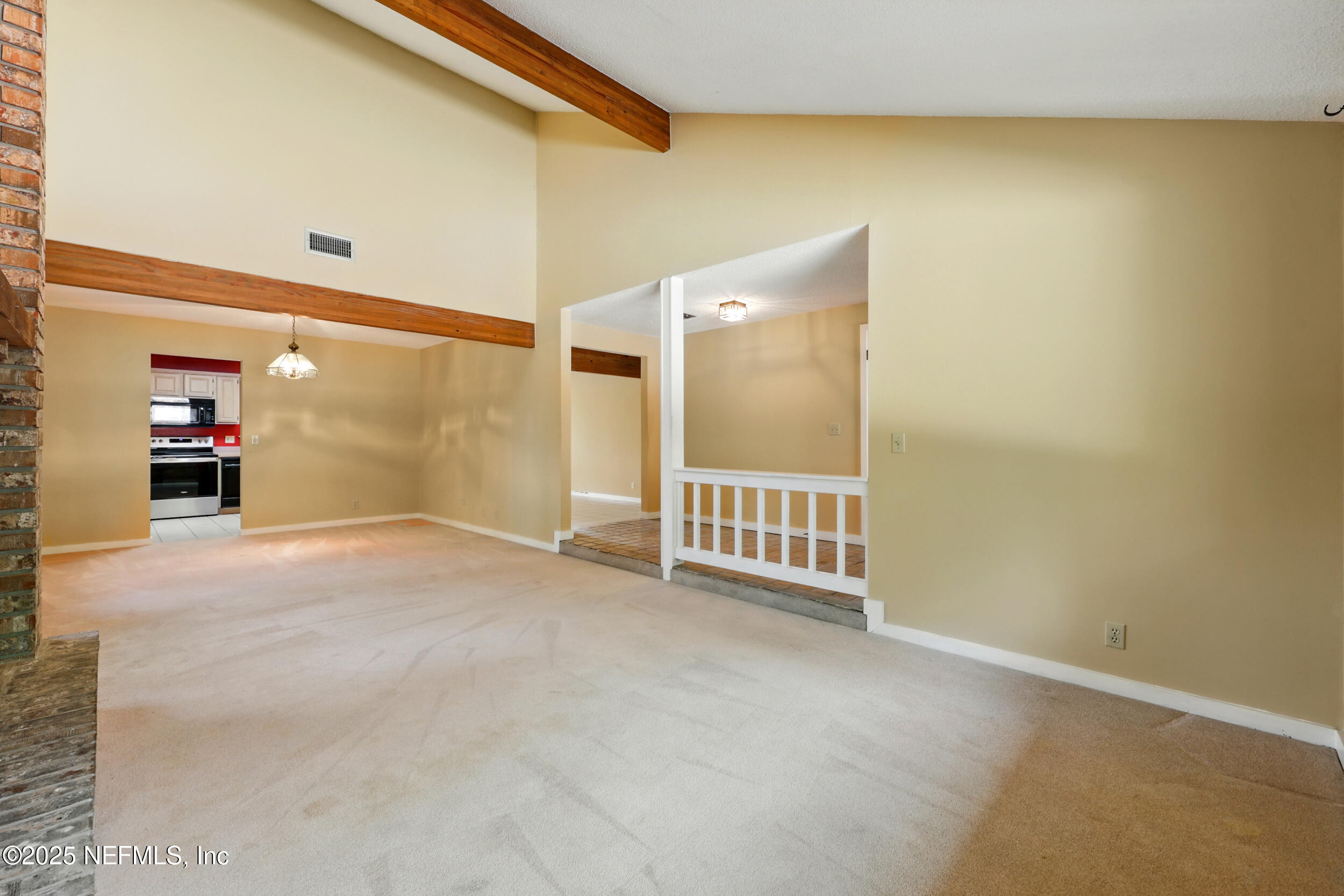 12047 HIDDEN HILLS Drive S