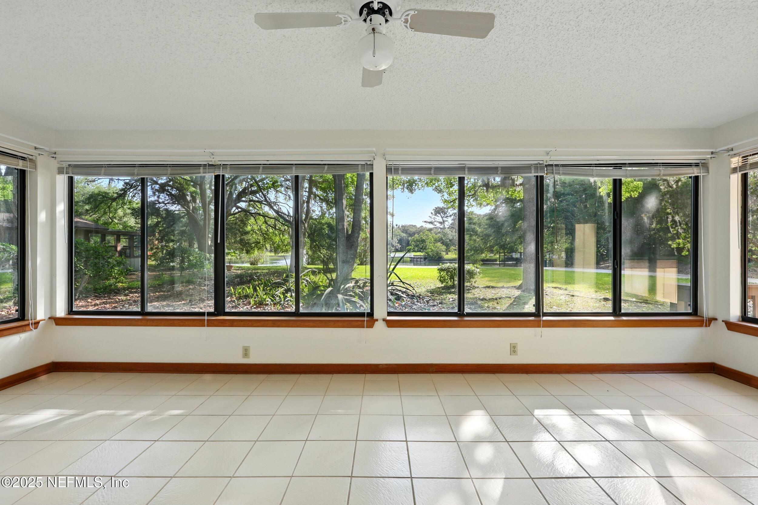 12047 HIDDEN HILLS Drive S