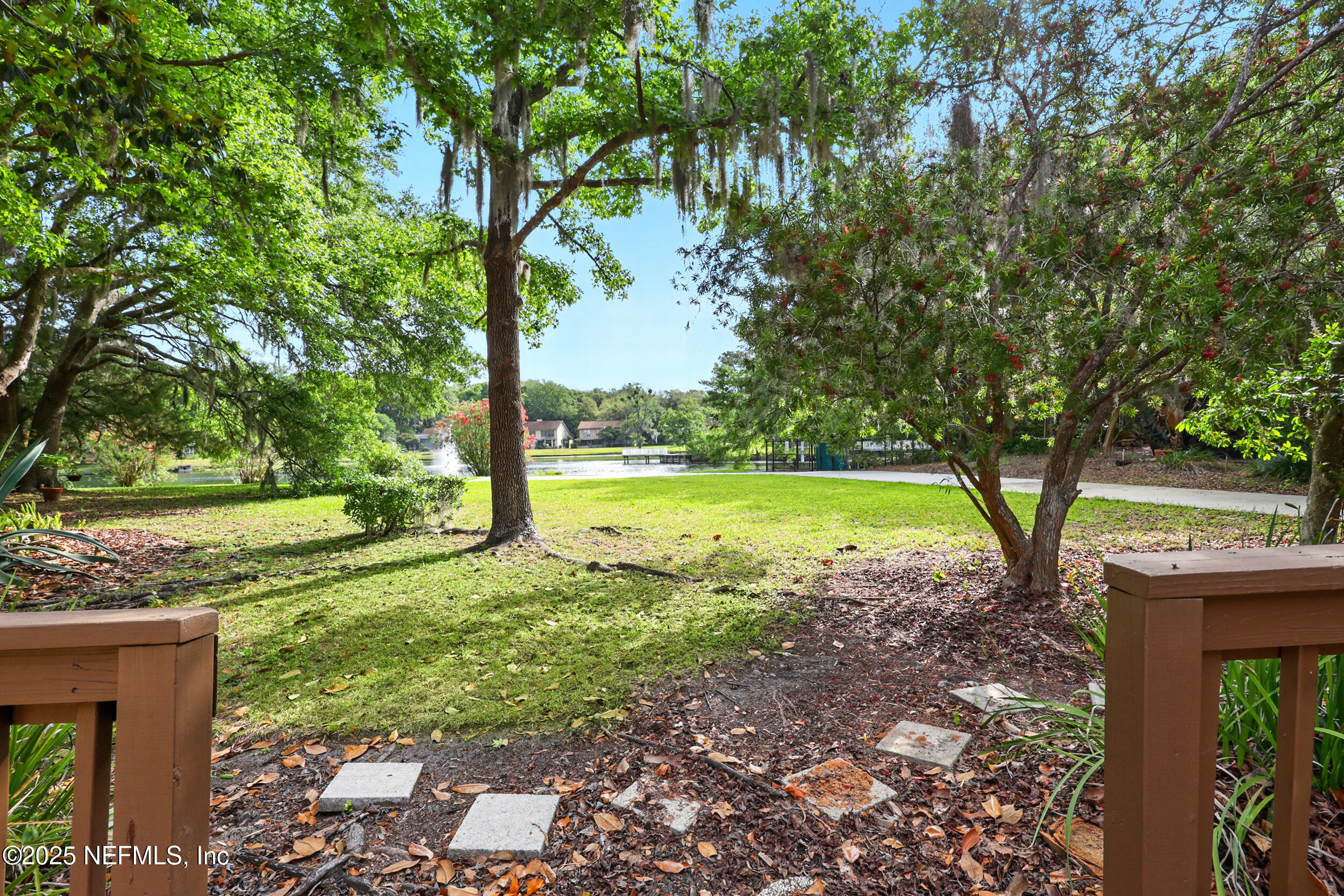 12047 HIDDEN HILLS Drive S