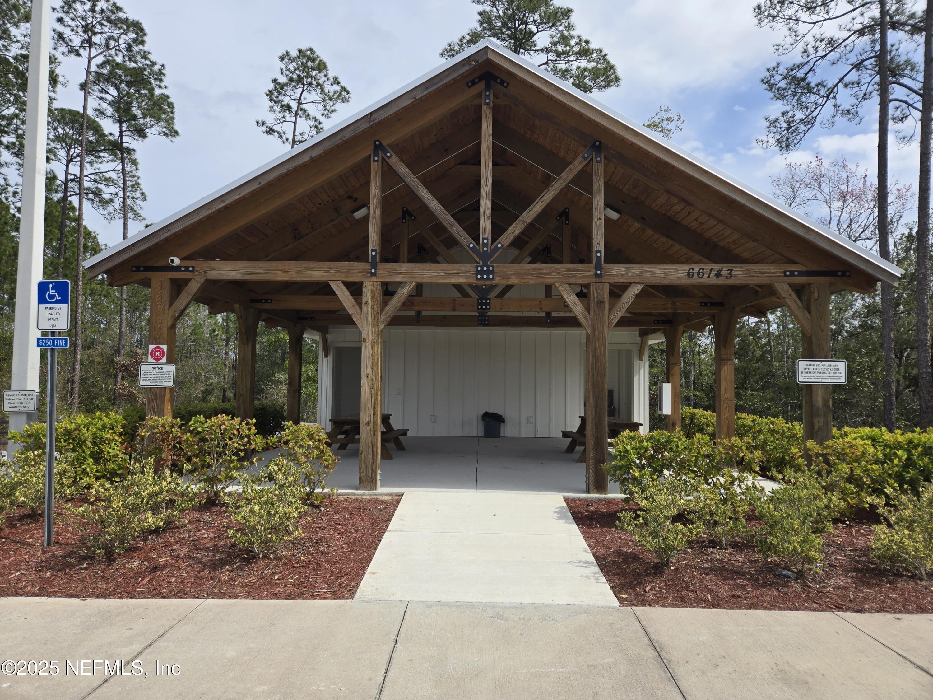 65247 RIVER GLEN Parkway