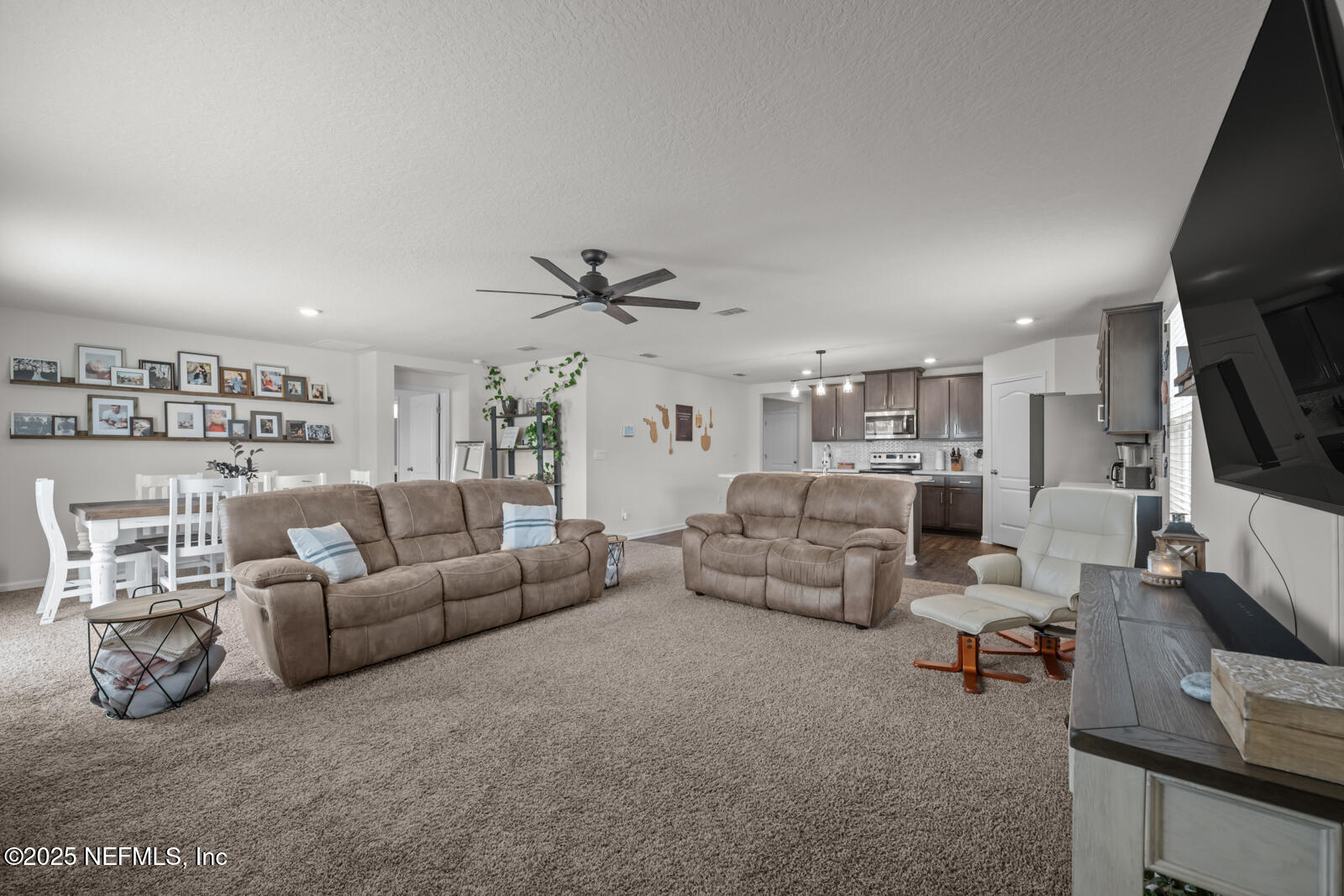 65247 RIVER GLEN Parkway