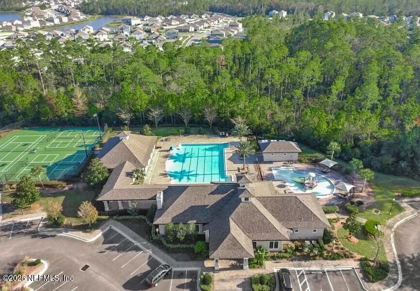 65247 RIVER GLEN Parkway