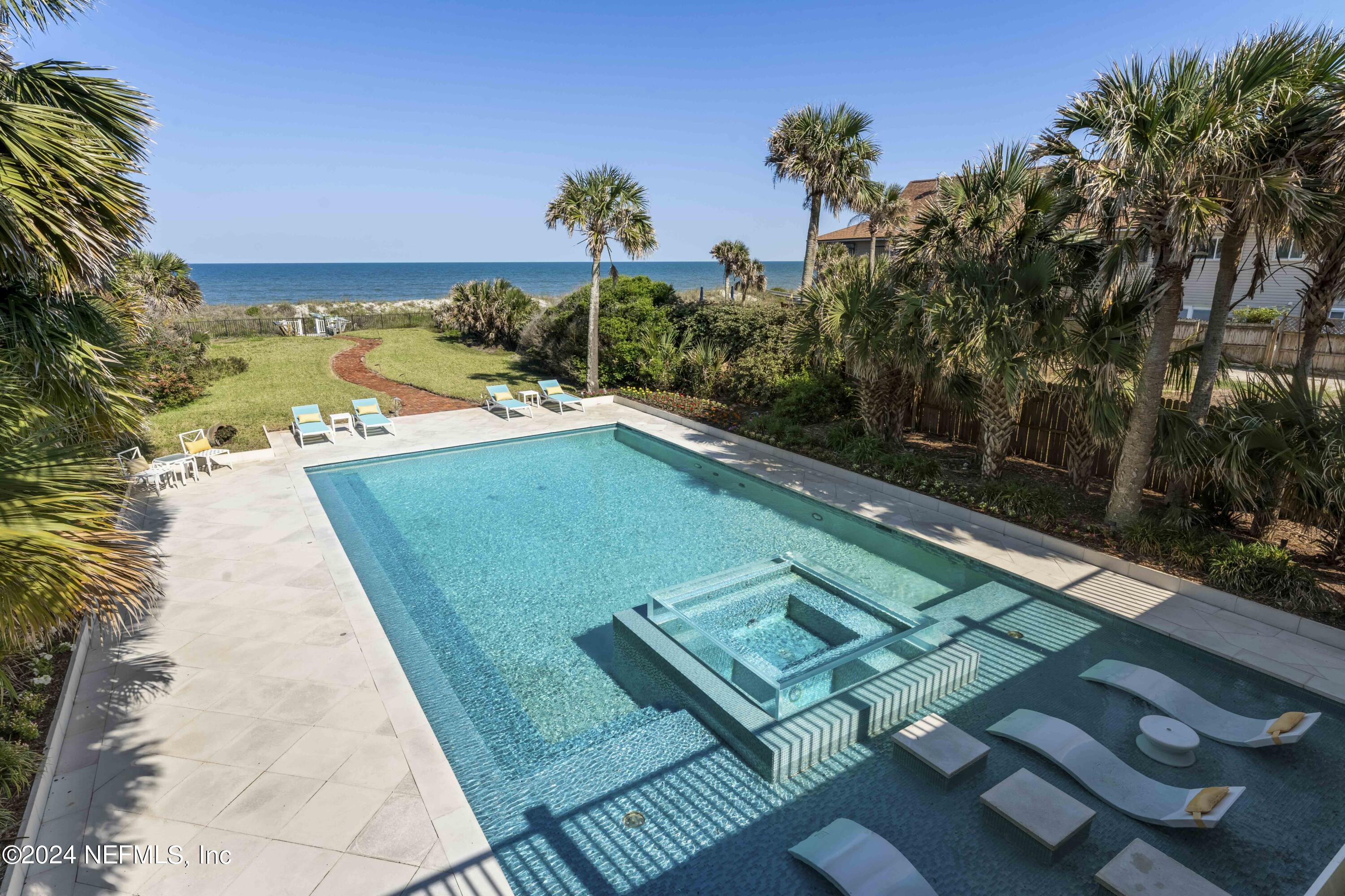 1057 BEACH Avenue