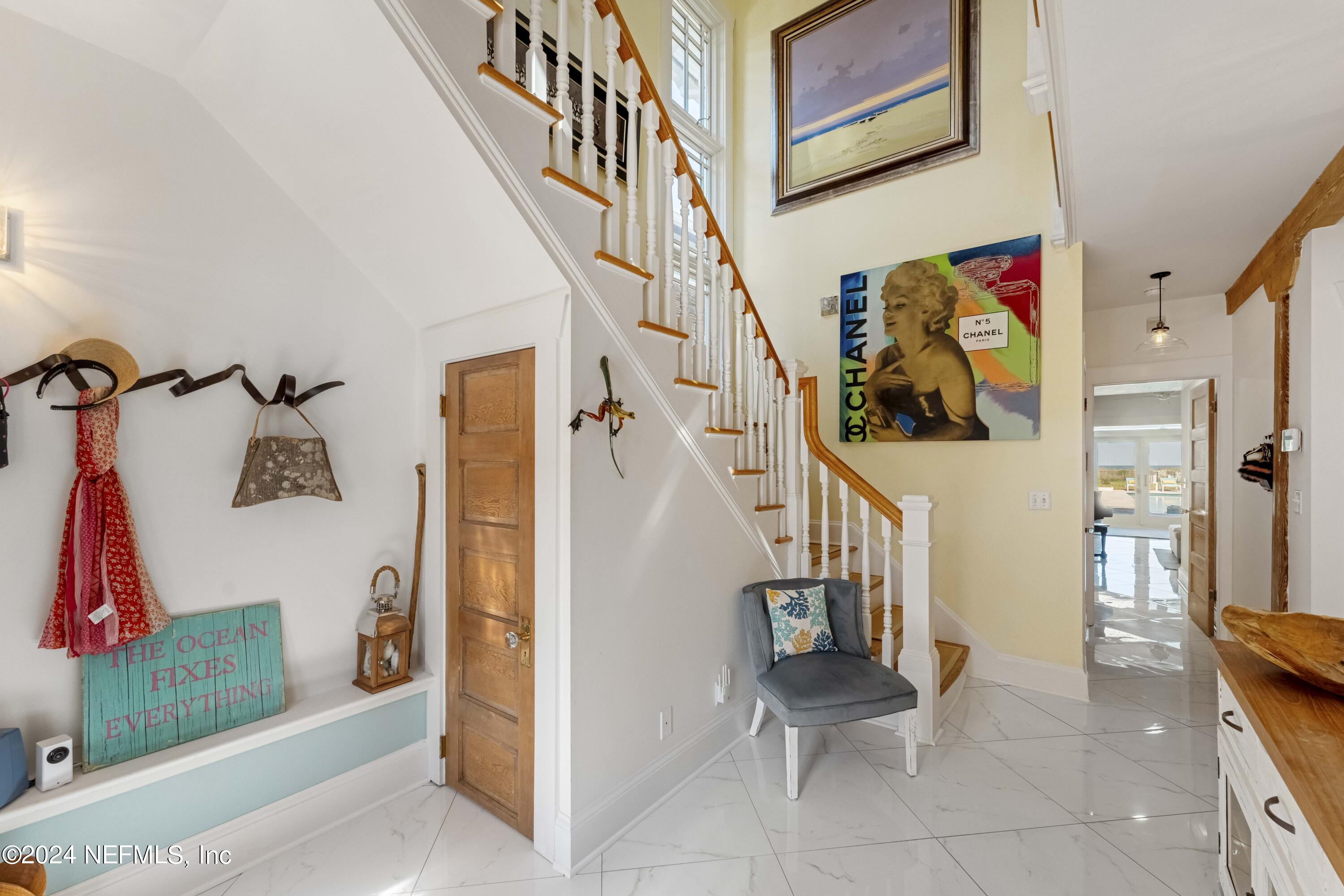 1057 BEACH Avenue