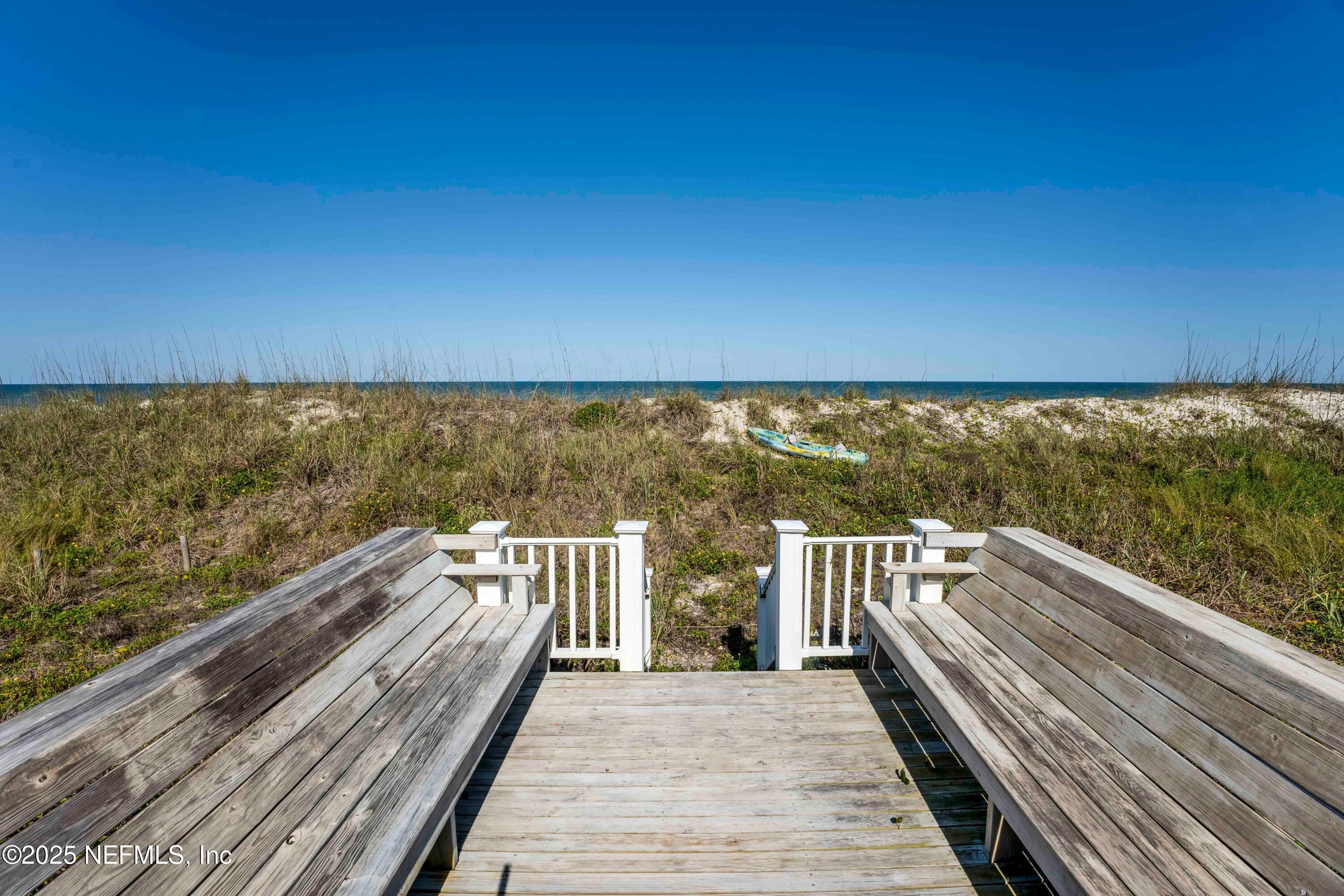 1057 BEACH Avenue