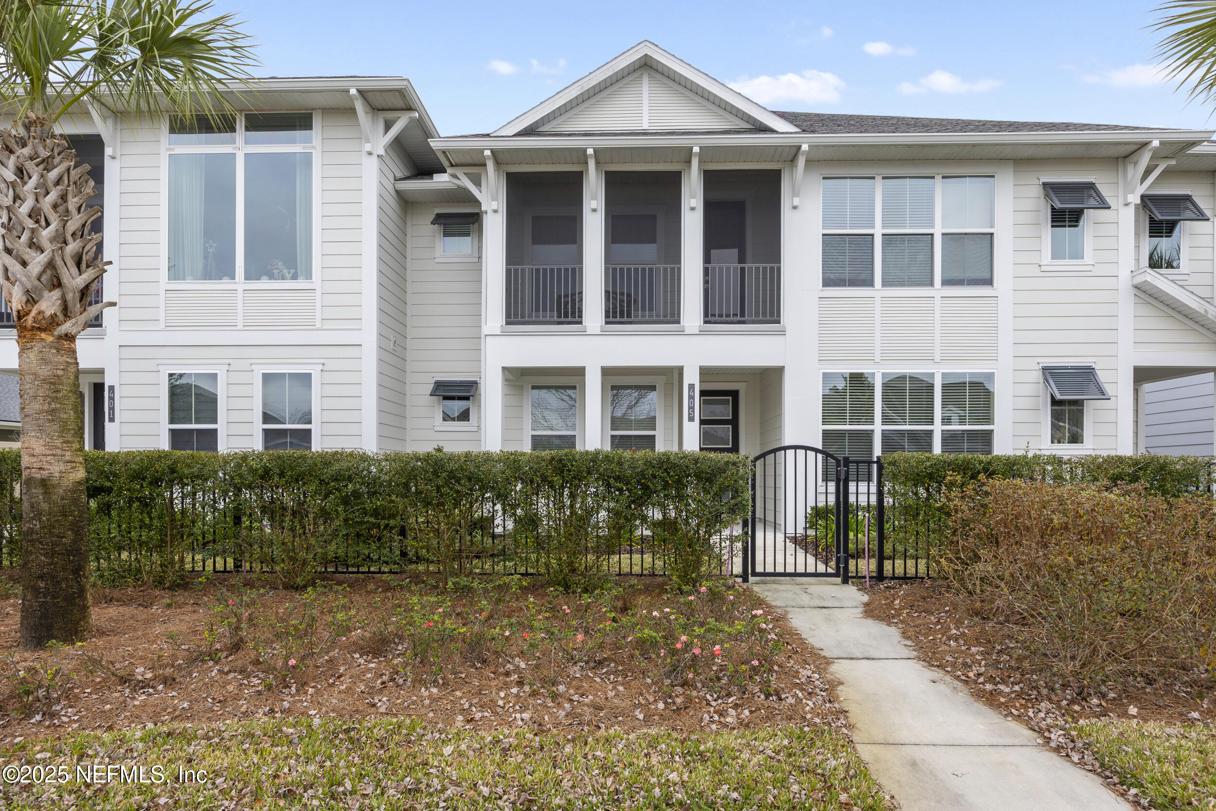 405 CRESTVIEW Drive