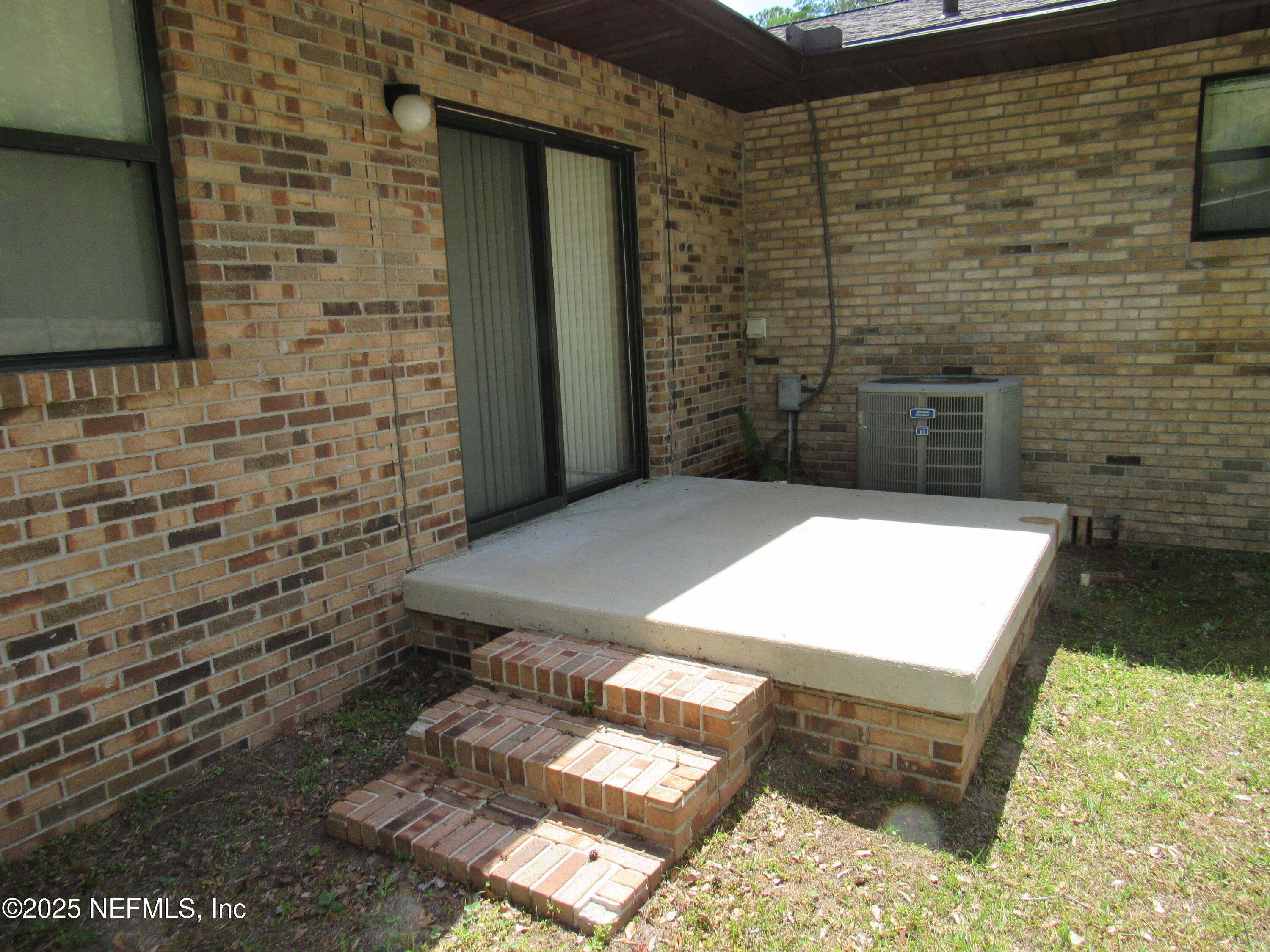 11914 TIERRA VERDE Court