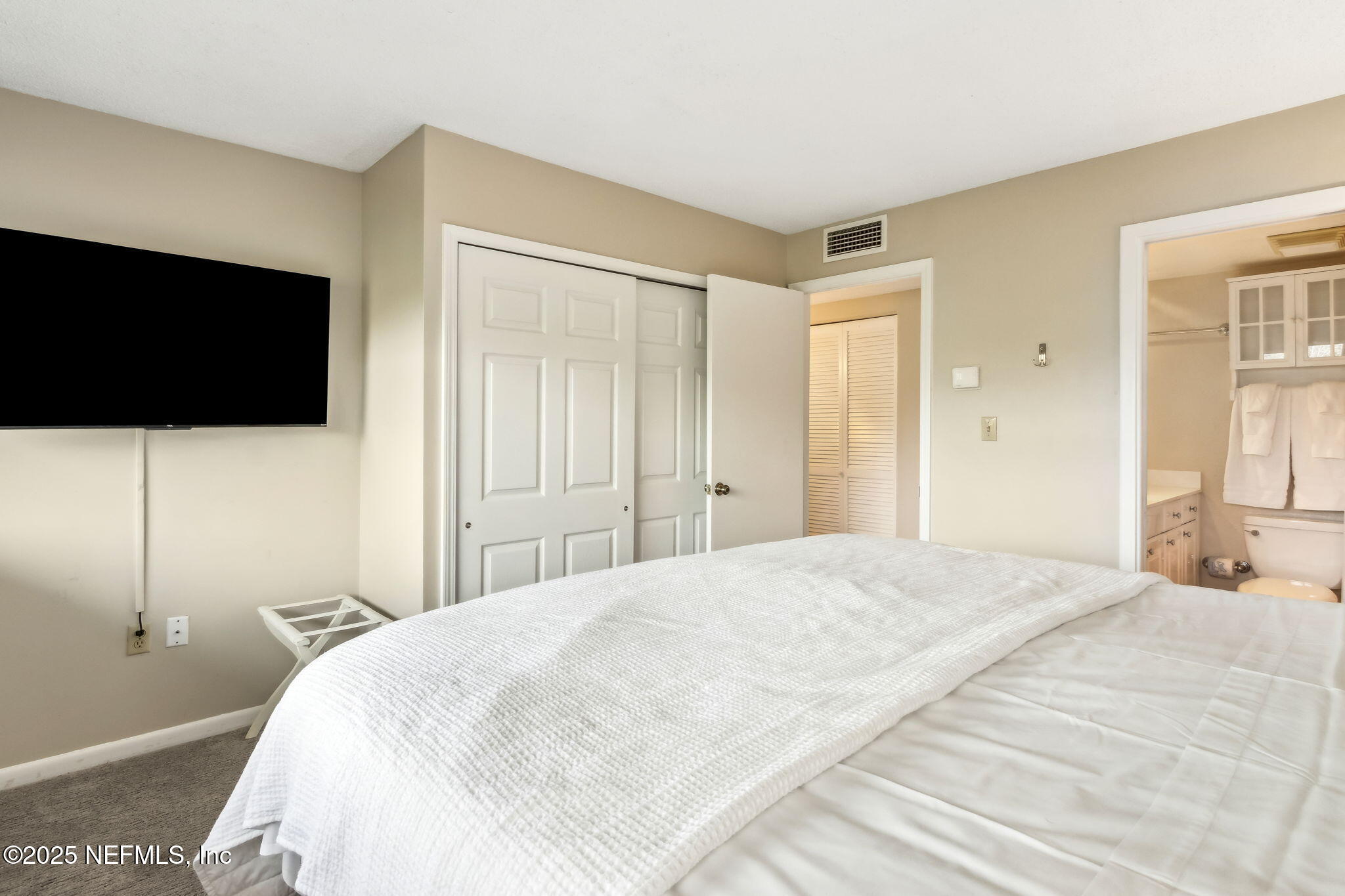 1107 BEACH WALKER Road, 1107