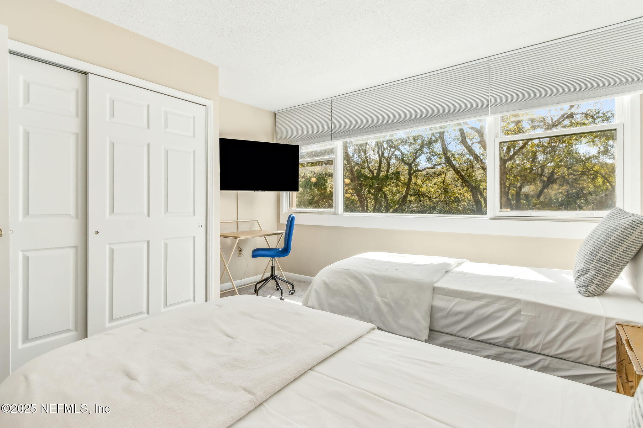1107 BEACH WALKER Road, 1107