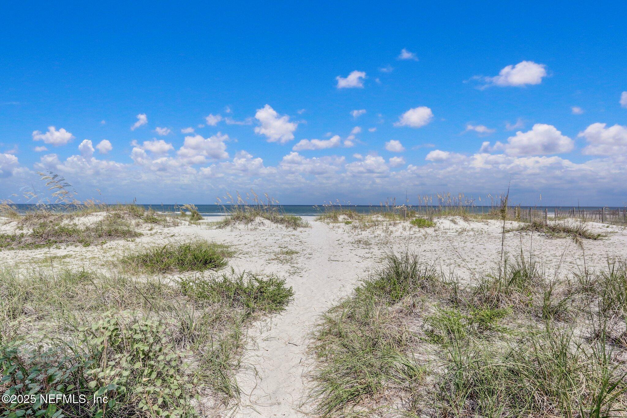 1107 BEACH WALKER Road, 1107