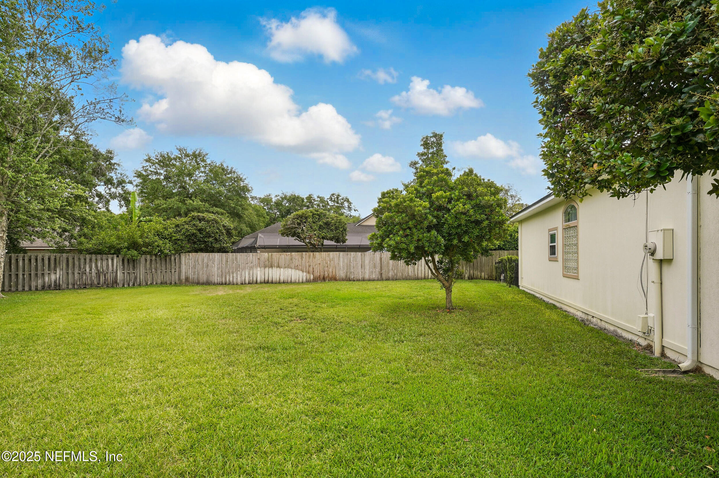 428 TWIN OAKS Lane, St. Johns
