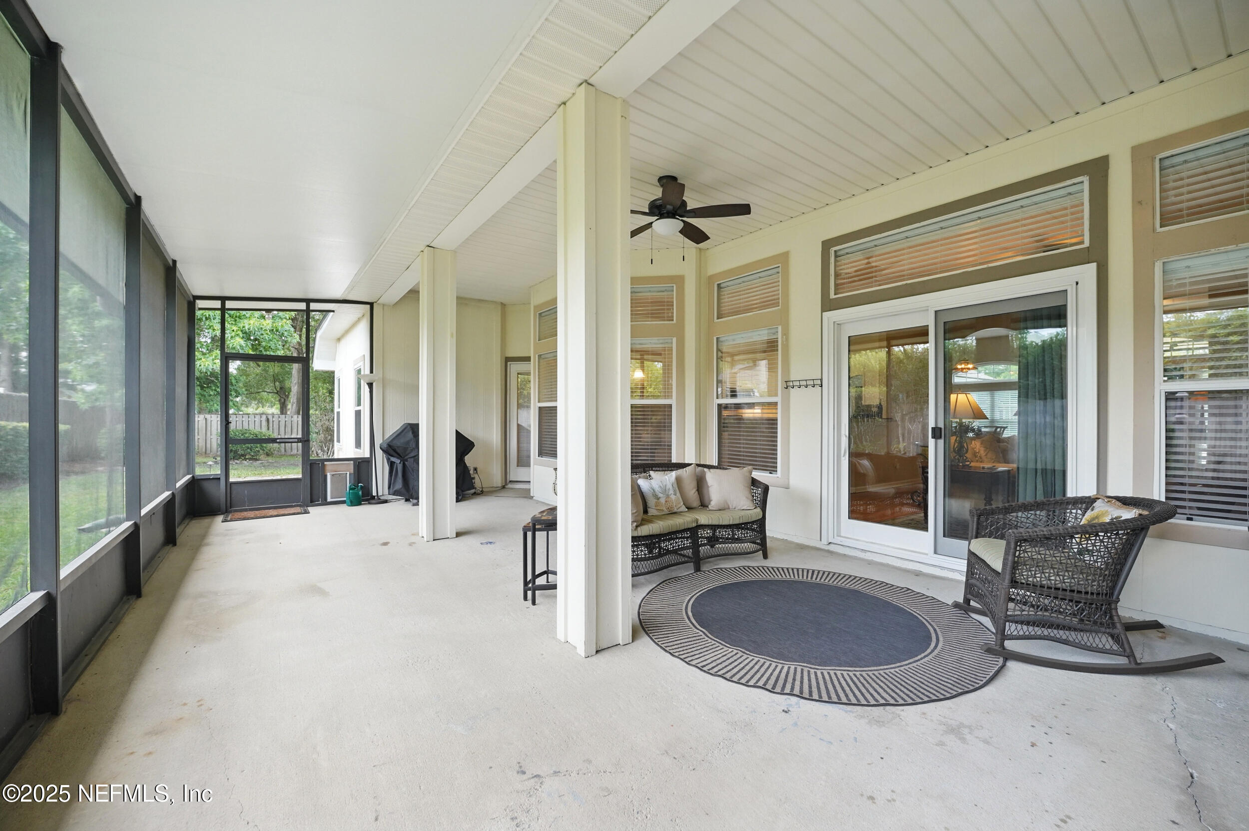 428 TWIN OAKS Lane, St. Johns