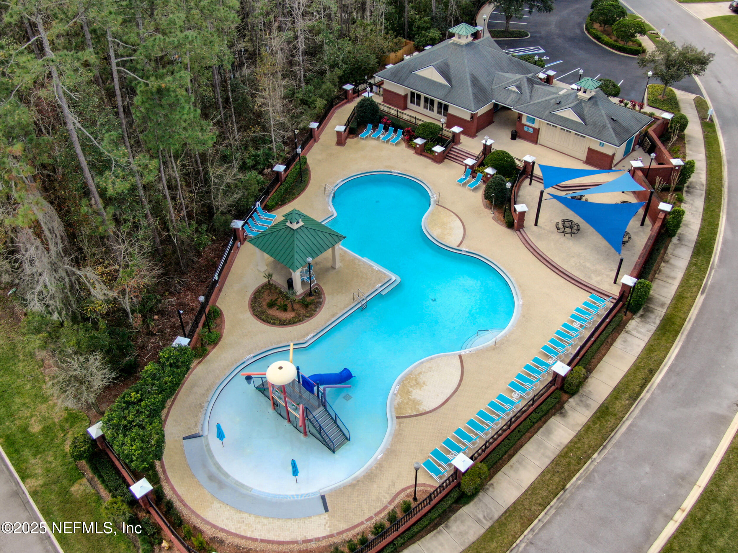 428 TWIN OAKS Lane, St. Johns