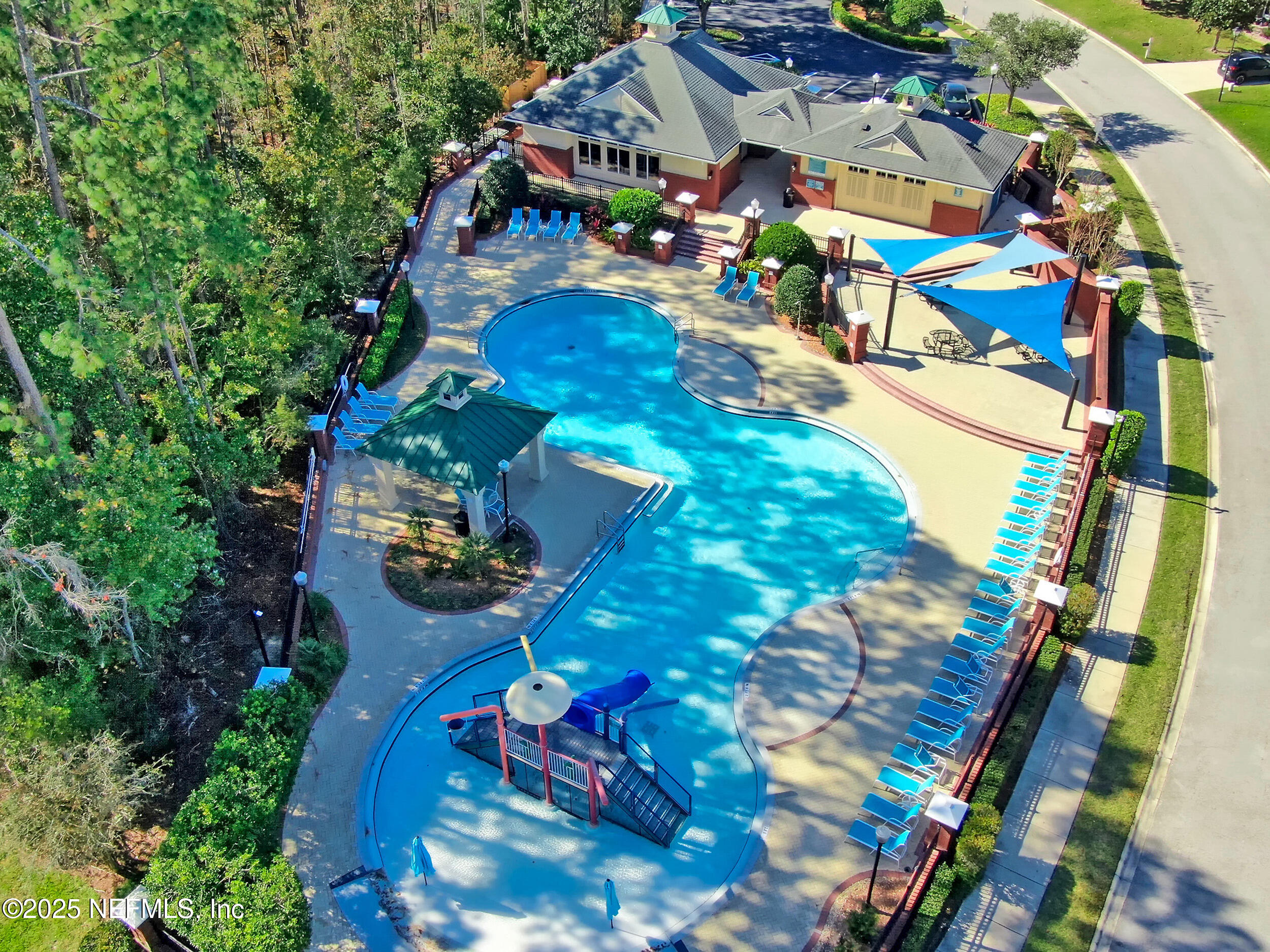 428 TWIN OAKS Lane, St. Johns