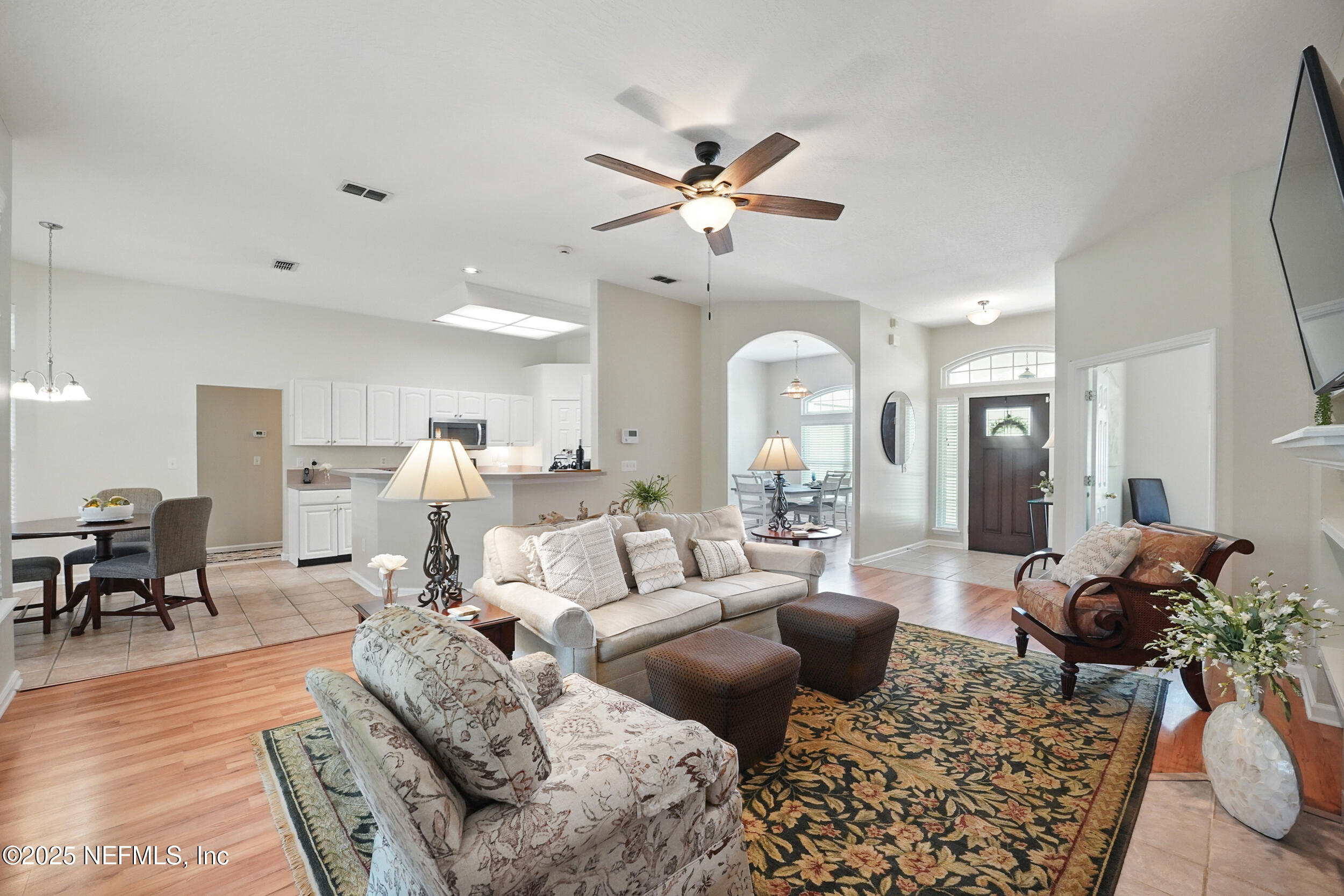 428 TWIN OAKS Lane, St. Johns