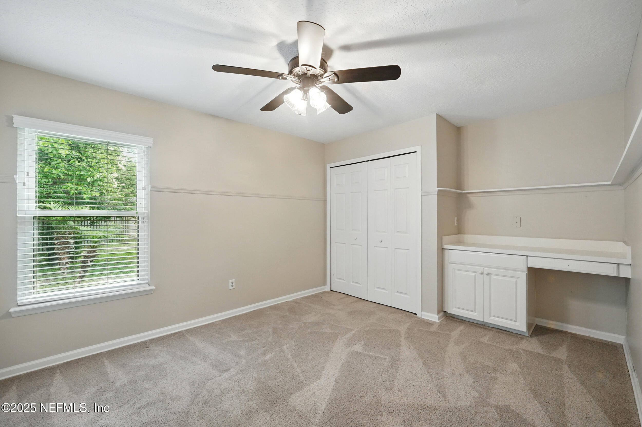 428 TWIN OAKS Lane, St. Johns