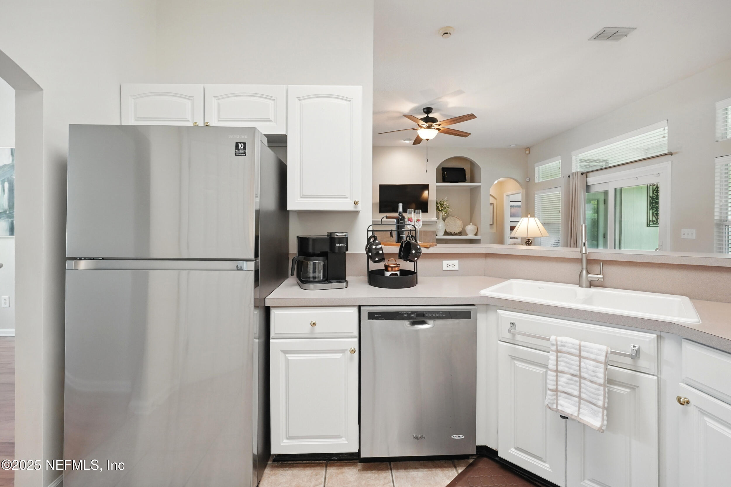 428 TWIN OAKS Lane, St. Johns