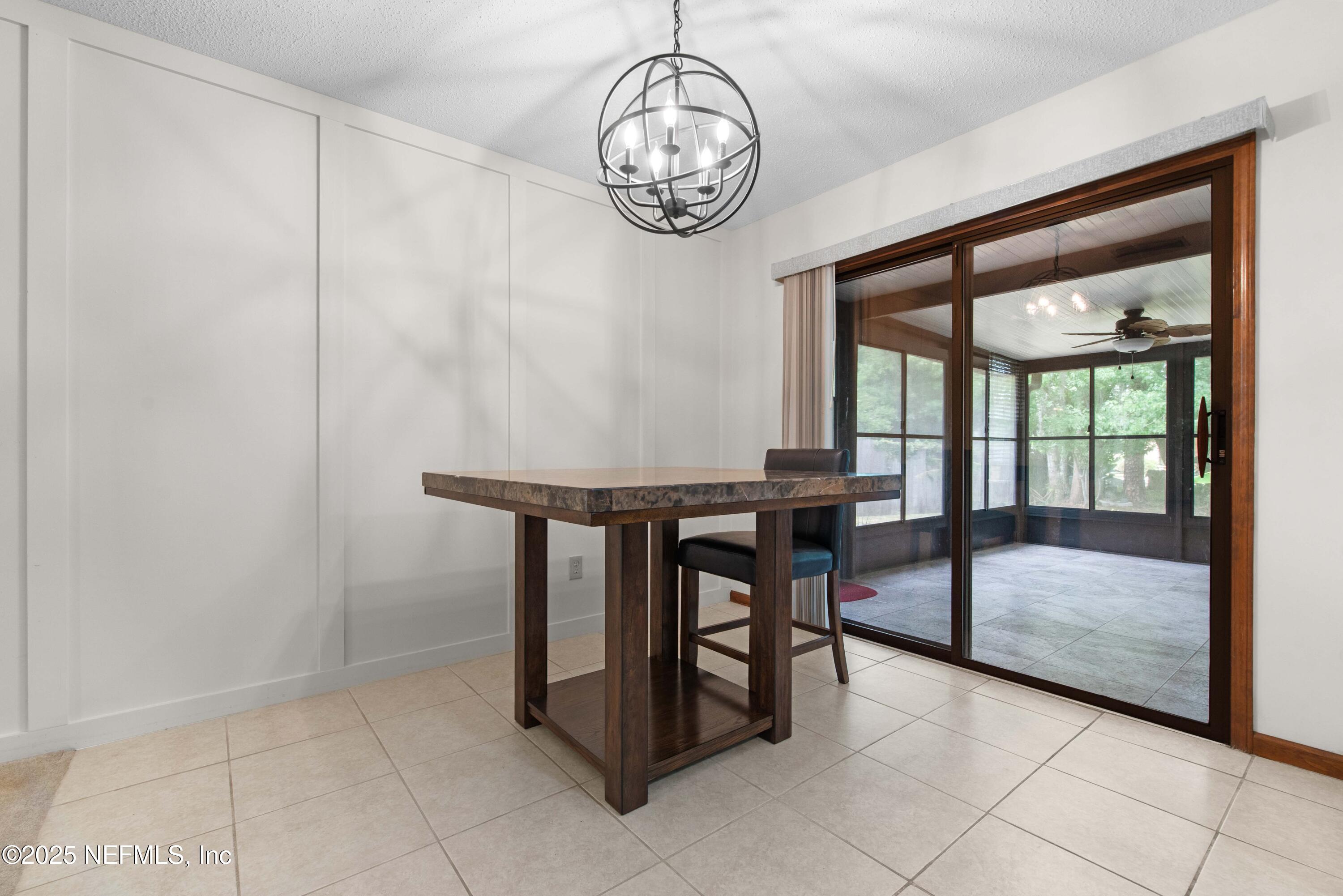 3951 LAURELWOOD Drive