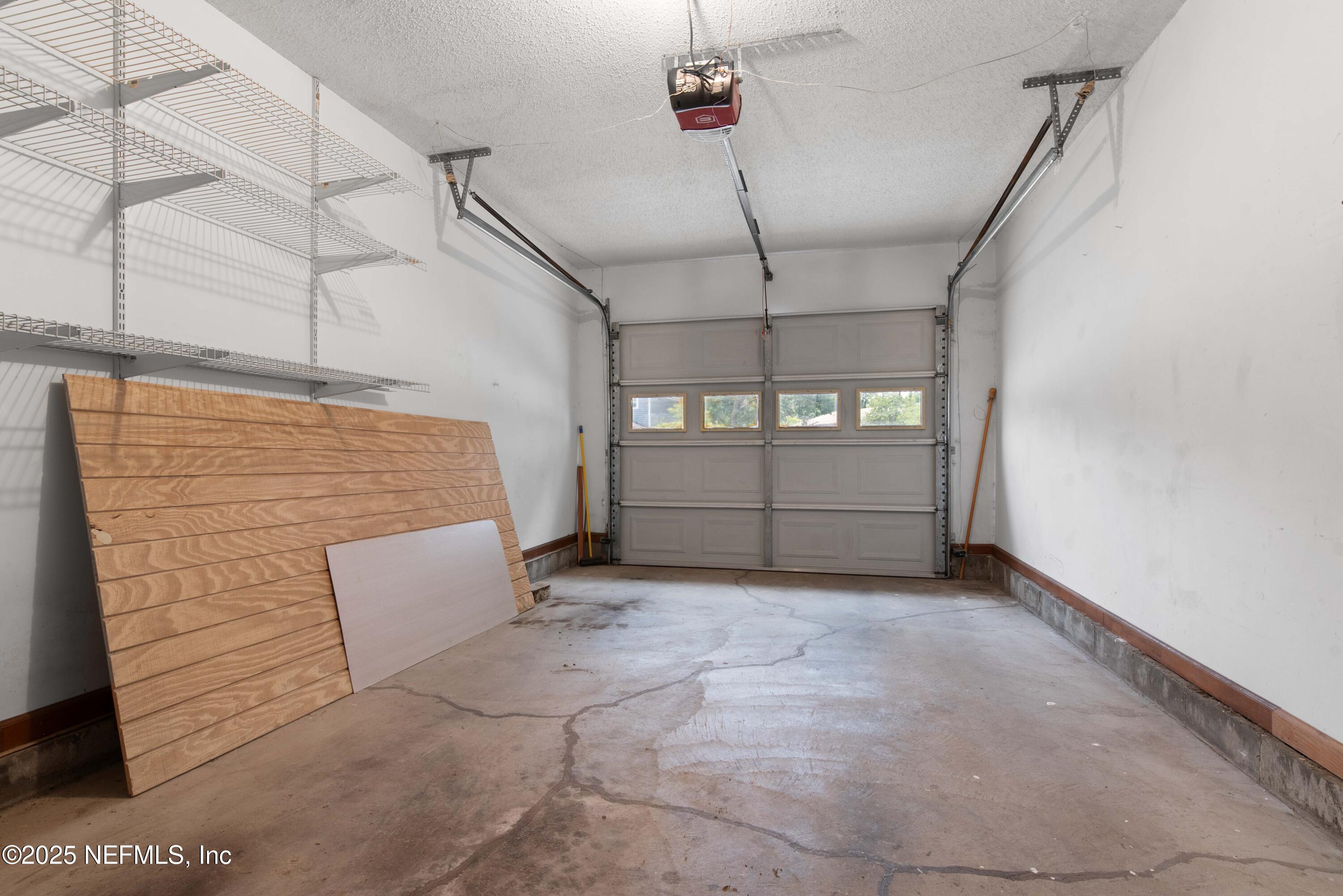 3951 LAURELWOOD Drive