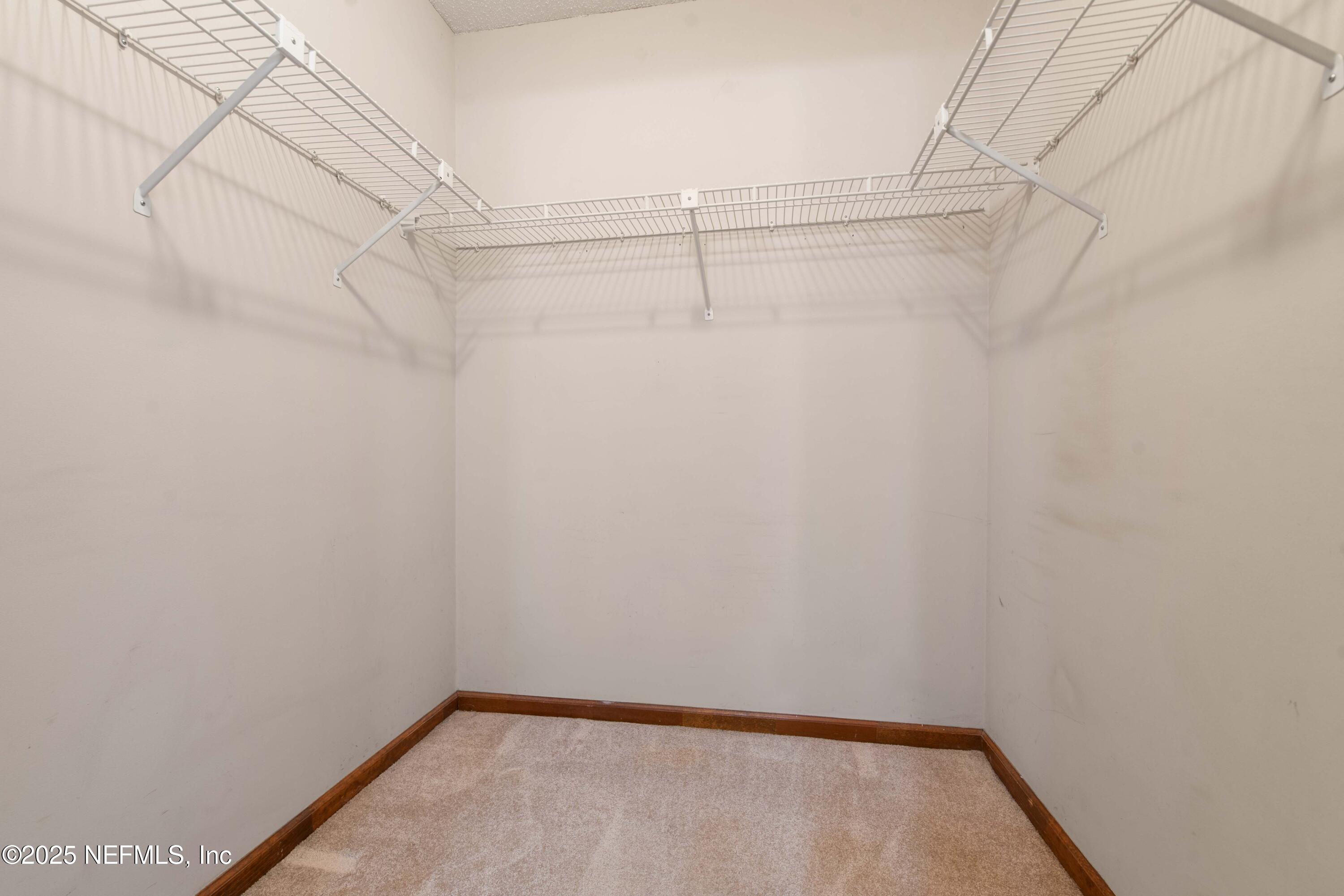 3951 LAURELWOOD Drive