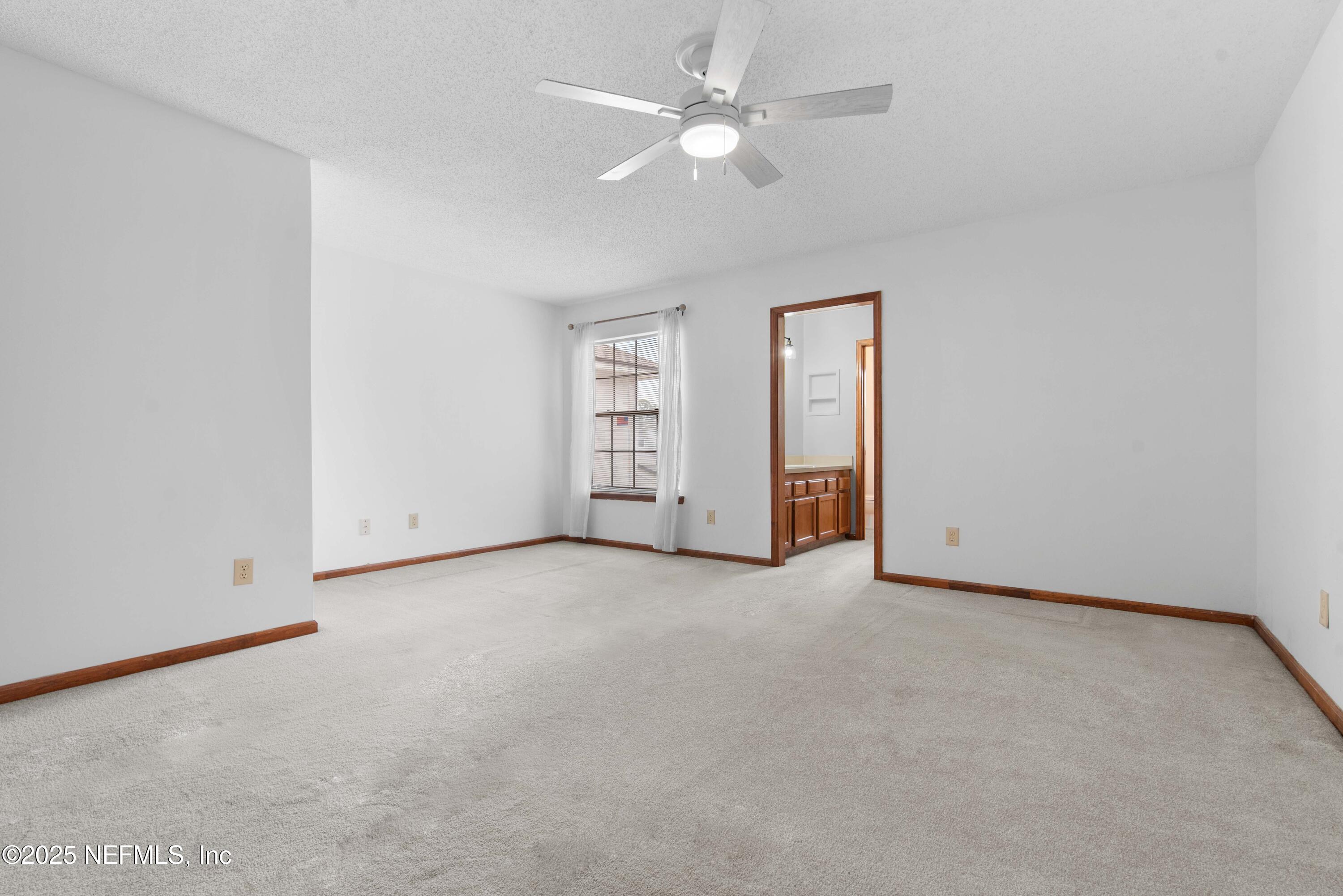 3951 LAURELWOOD Drive