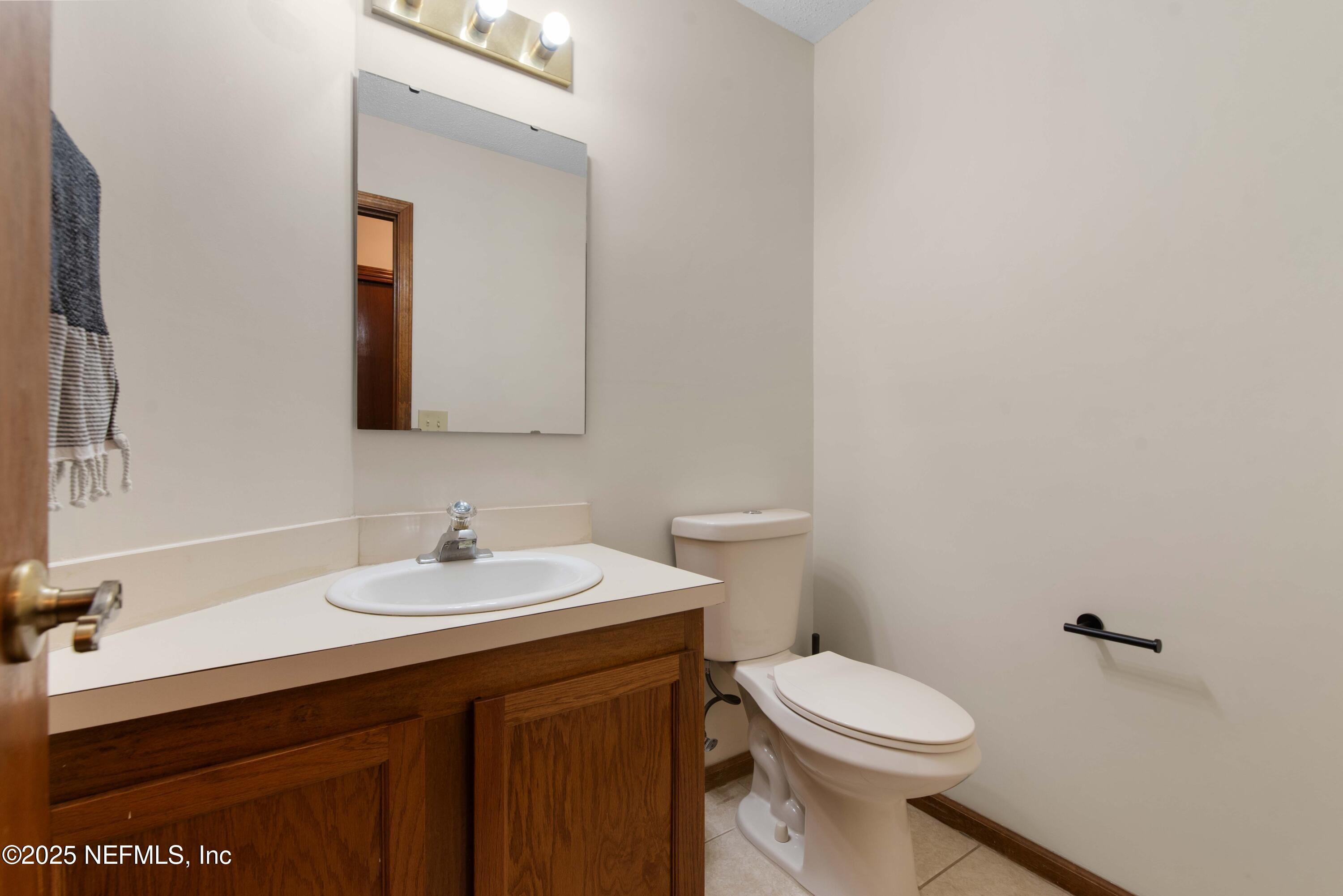 3951 LAURELWOOD Drive