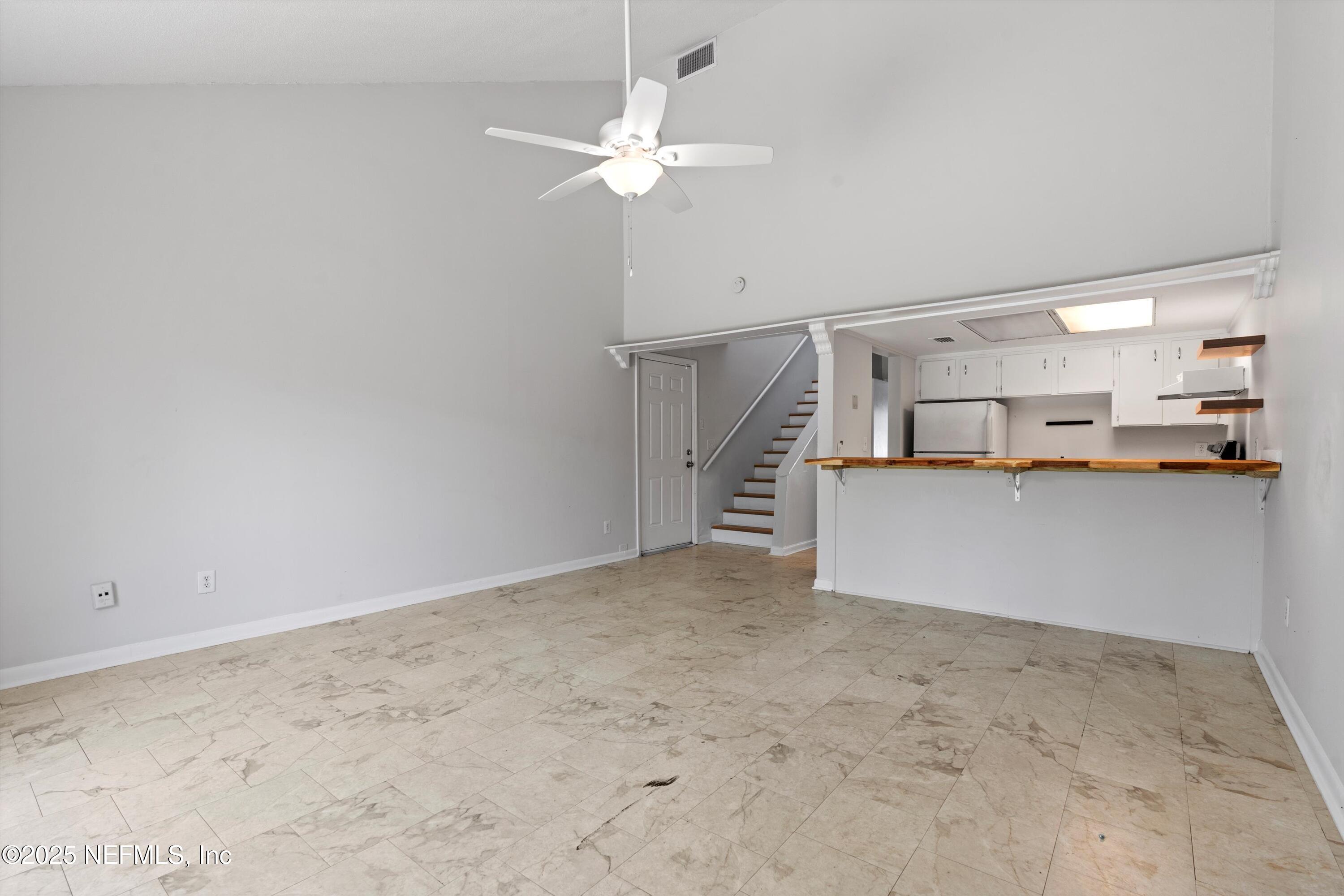 1616 1ST Street