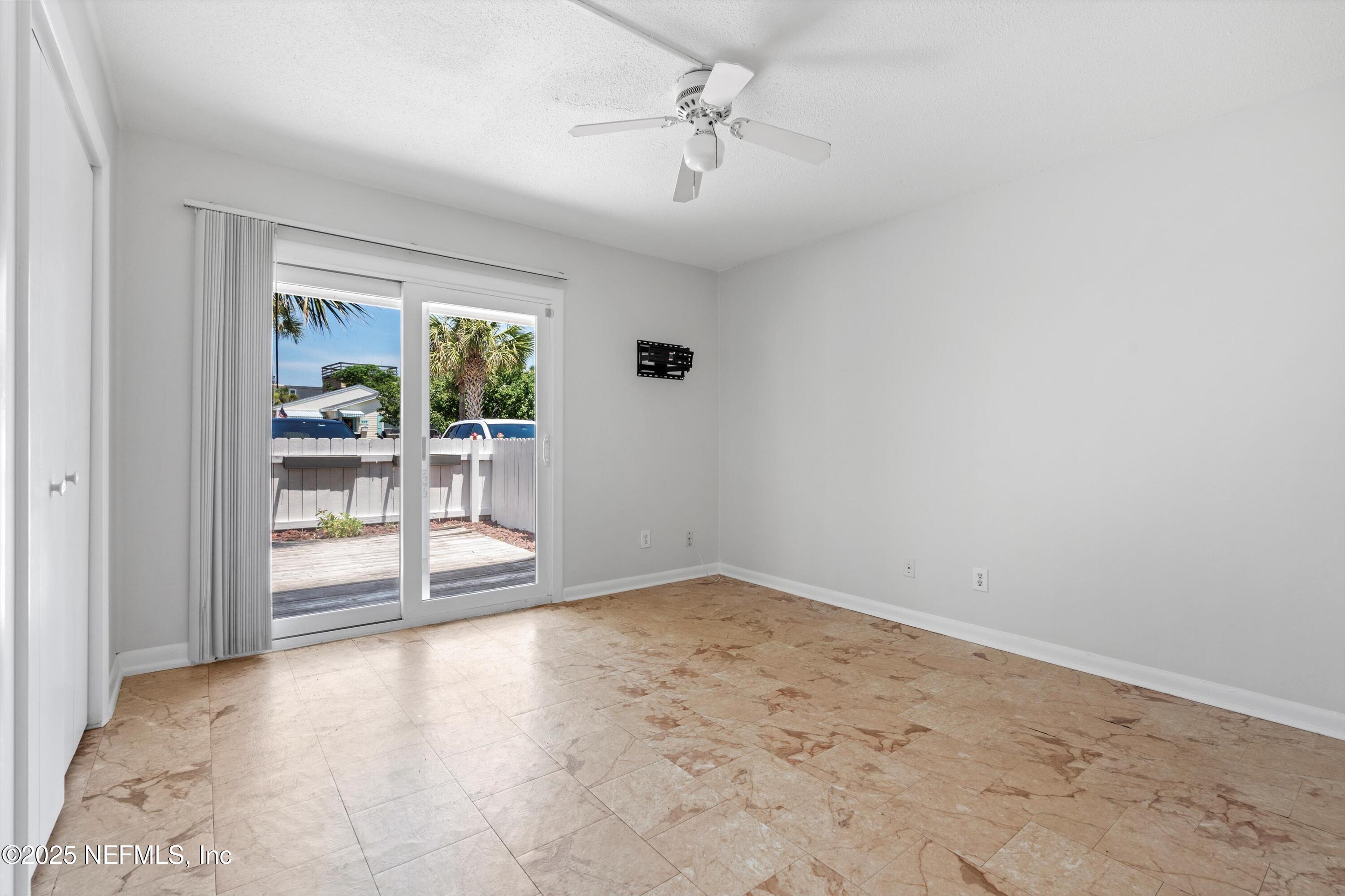1616 1ST Street