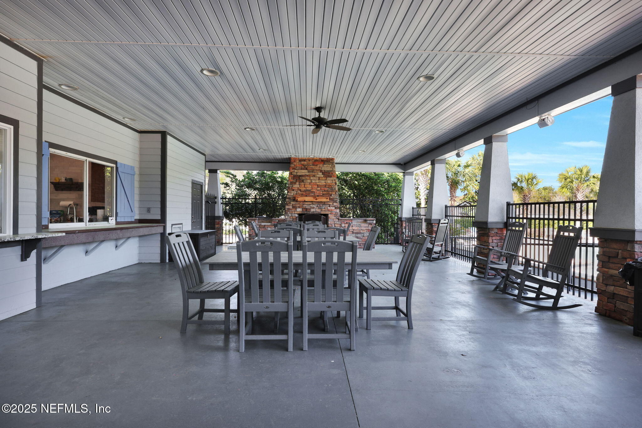 16301 MAGNOLIA GROVE Way