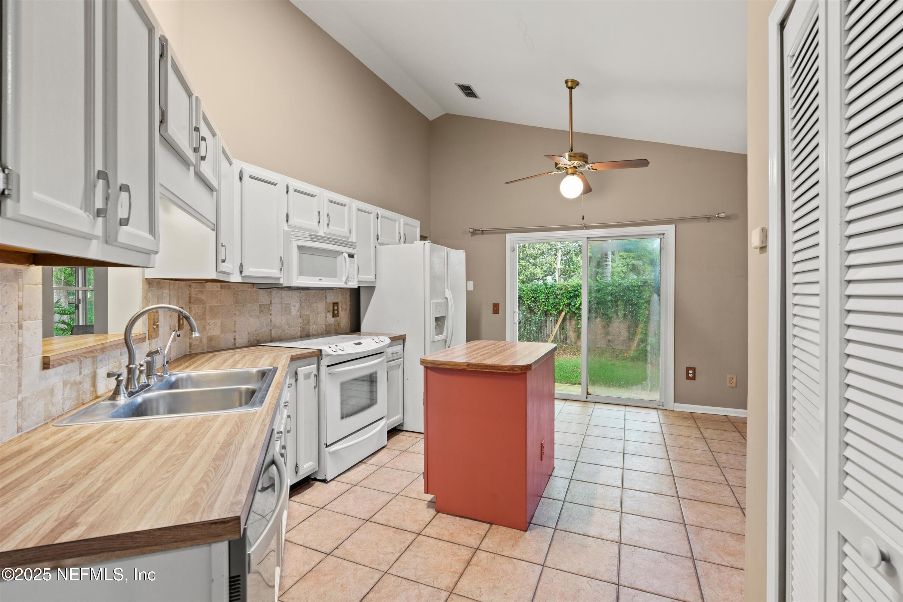 2451 HAMPTON FALLS Drive W
