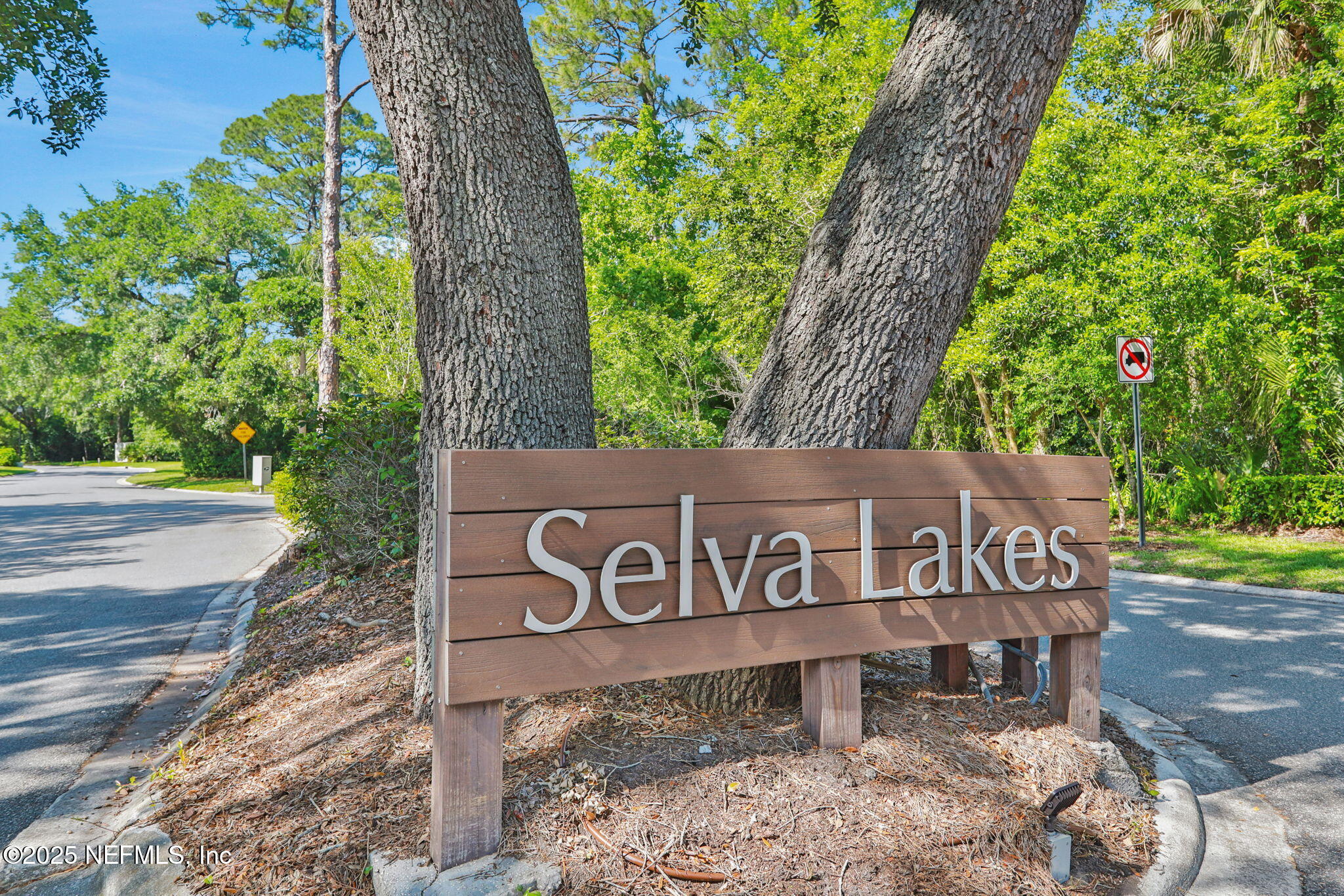 467 SELVA LAKES Circle