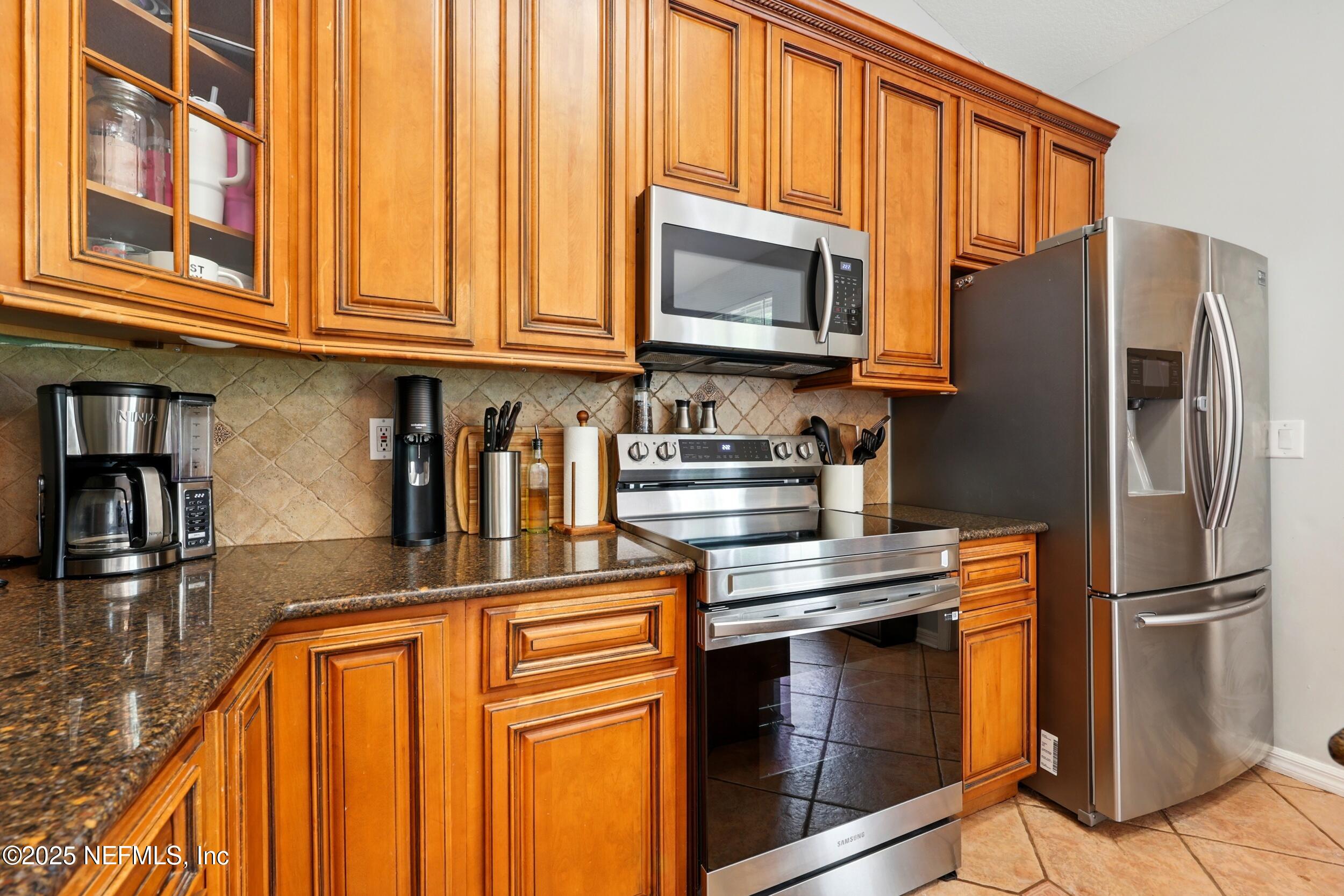 100 BRACKEN Court, St. Johns