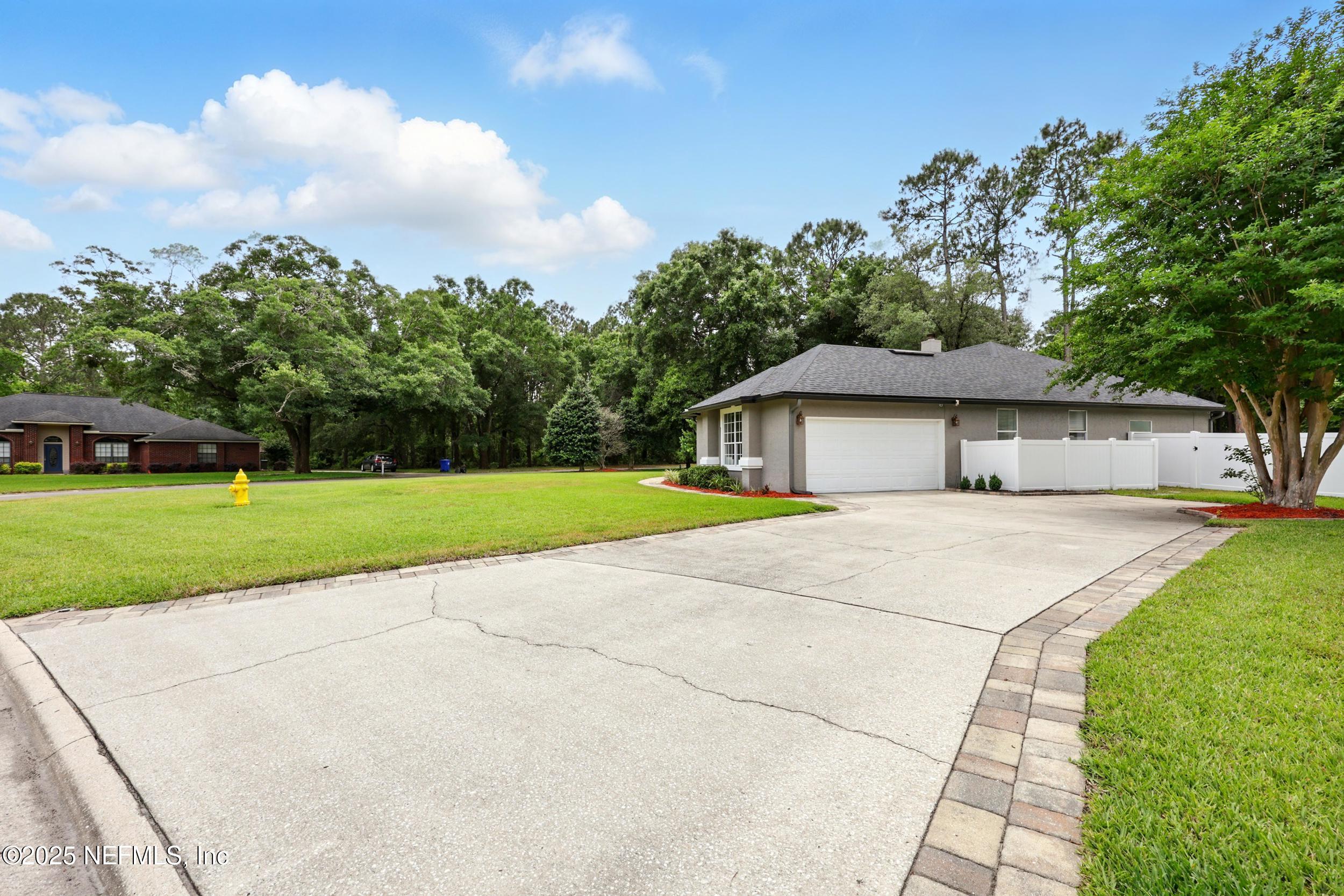 100 BRACKEN Court, St. Johns