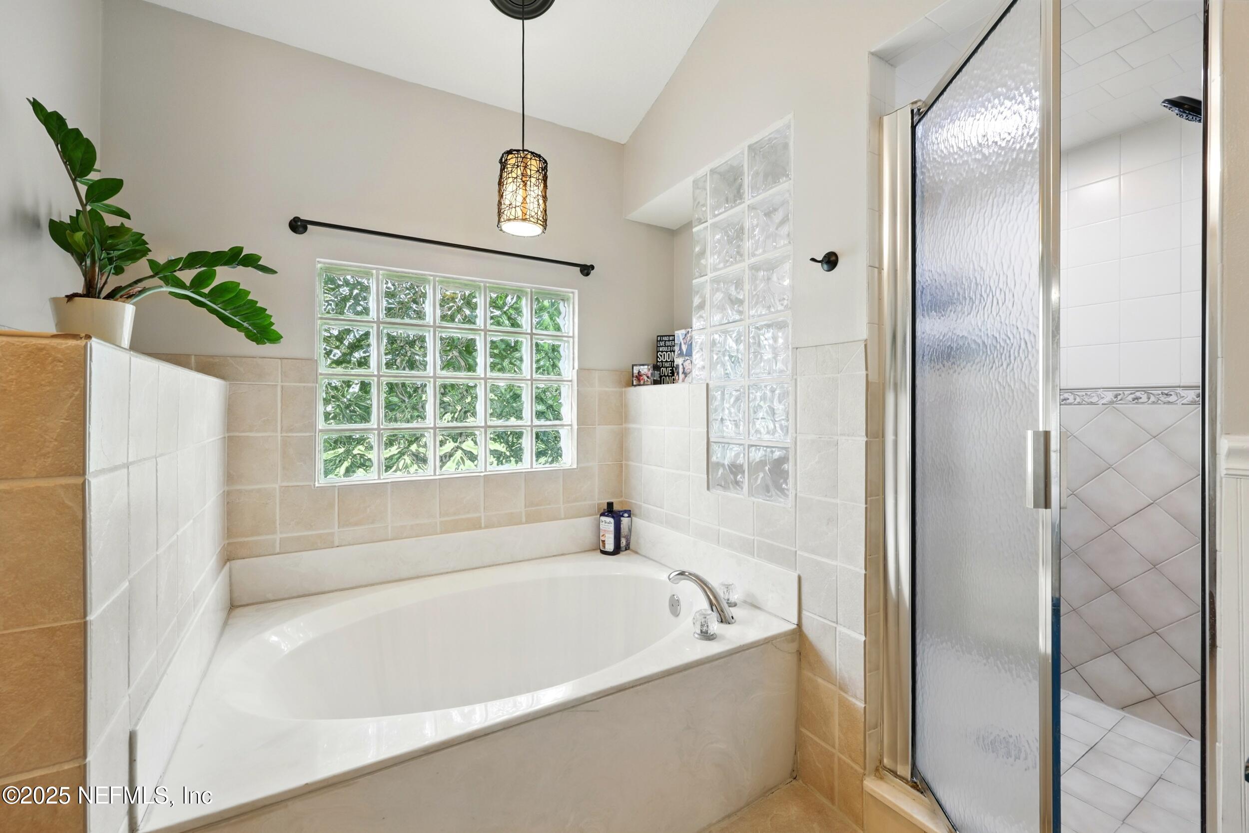 100 BRACKEN Court, St. Johns